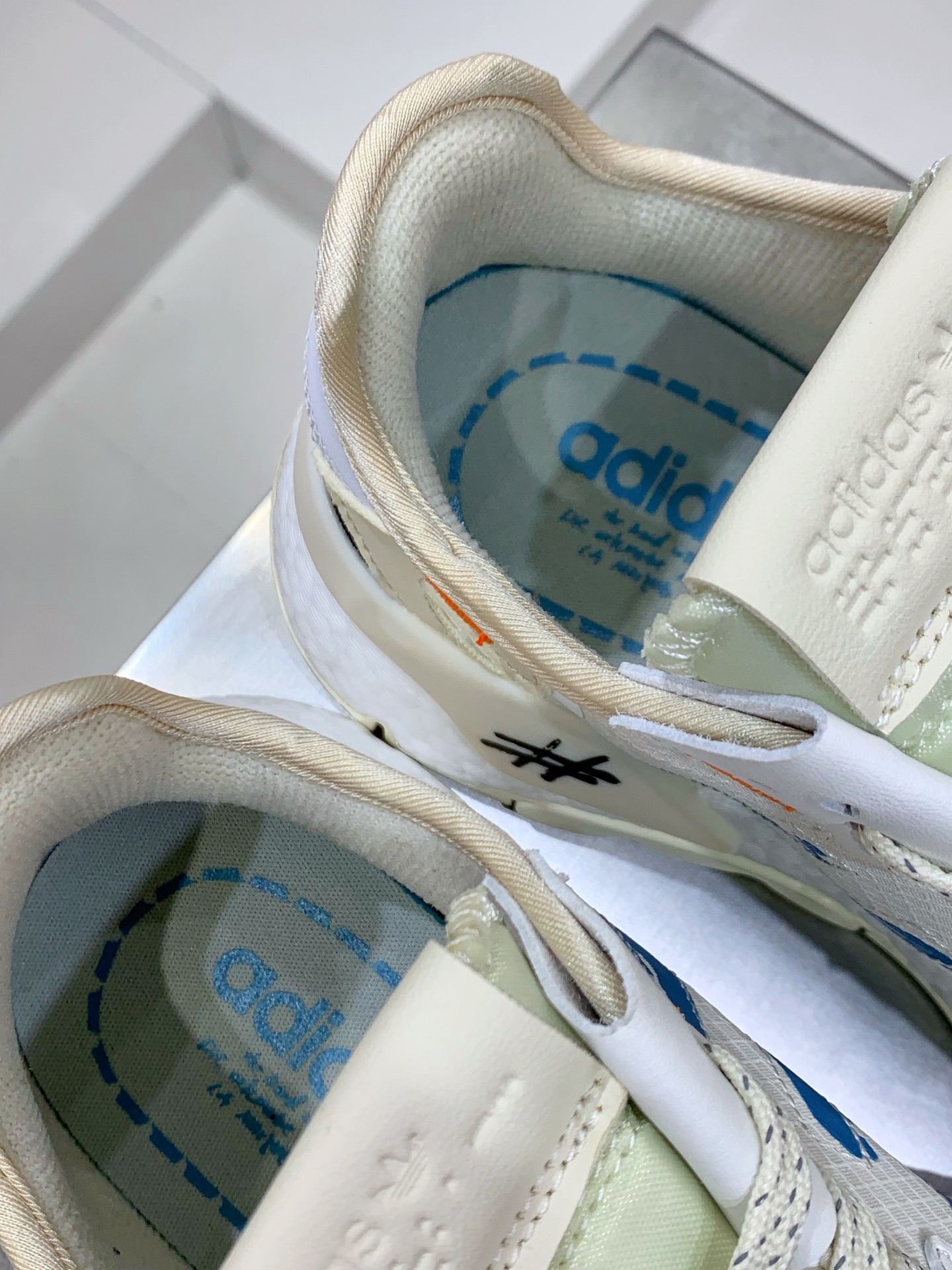 Adidas Running Shoes Mesh Shock Absorbing M-l-s