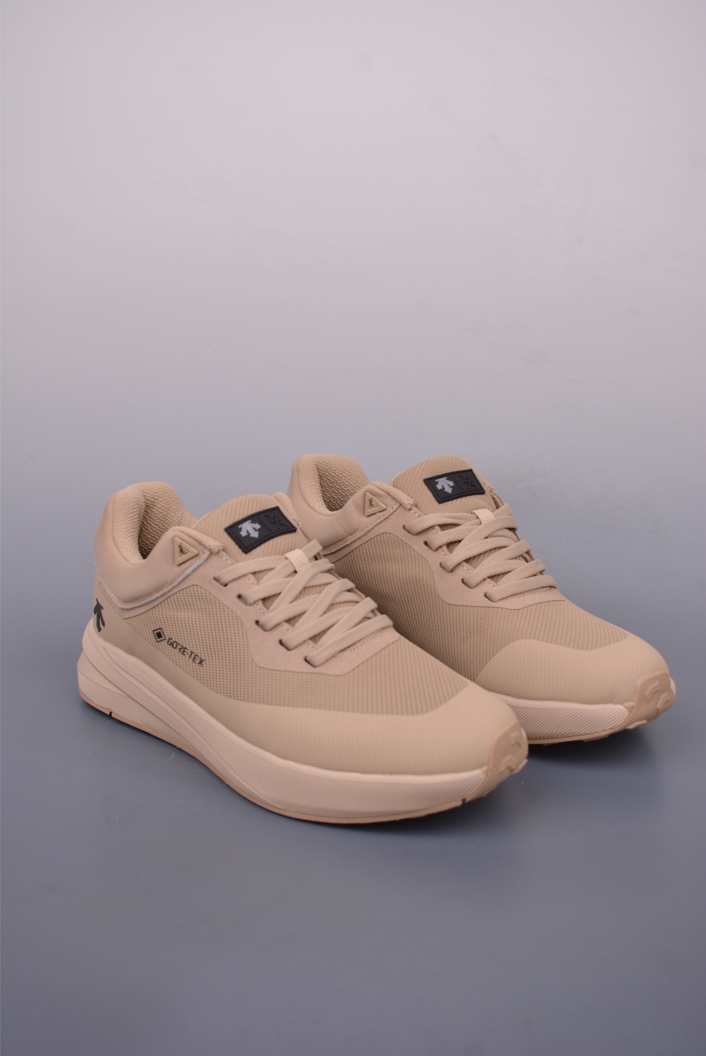 Descente Male Running Shoes Breathable M-l-s