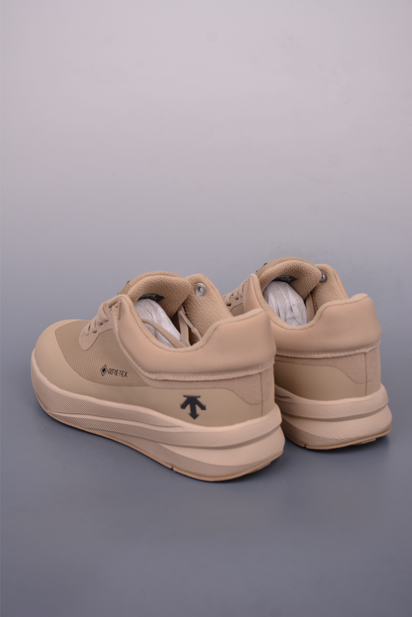 Descente Male Running Shoes Breathable M-l-s