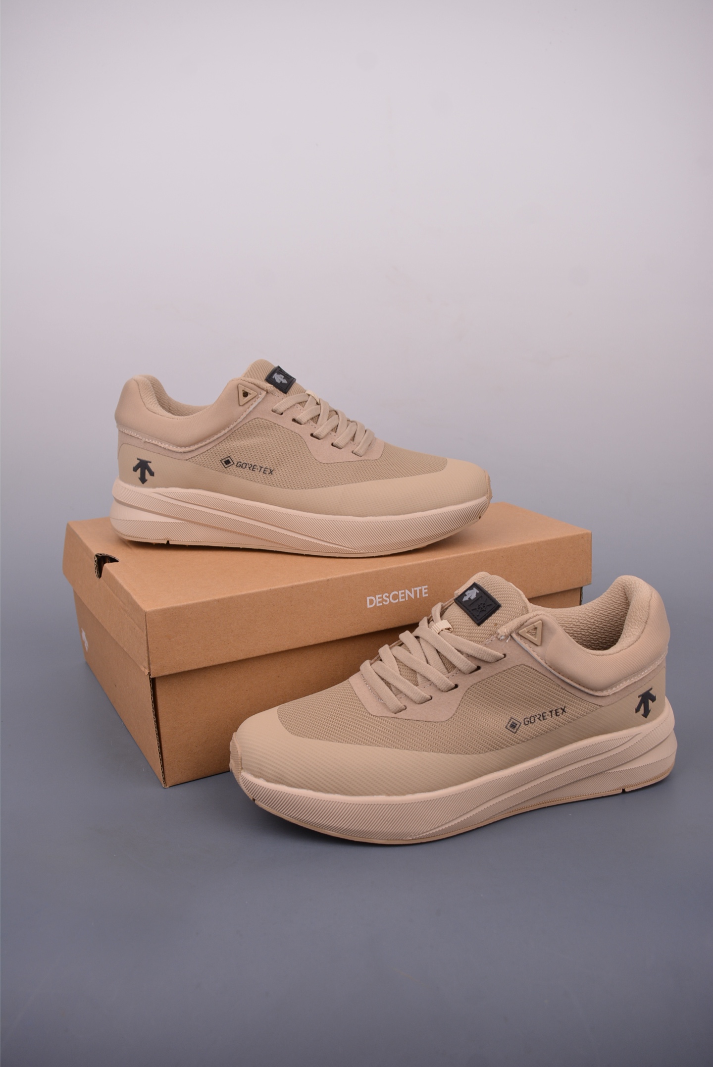 Descente Male Running Shoes Breathable M-l-s