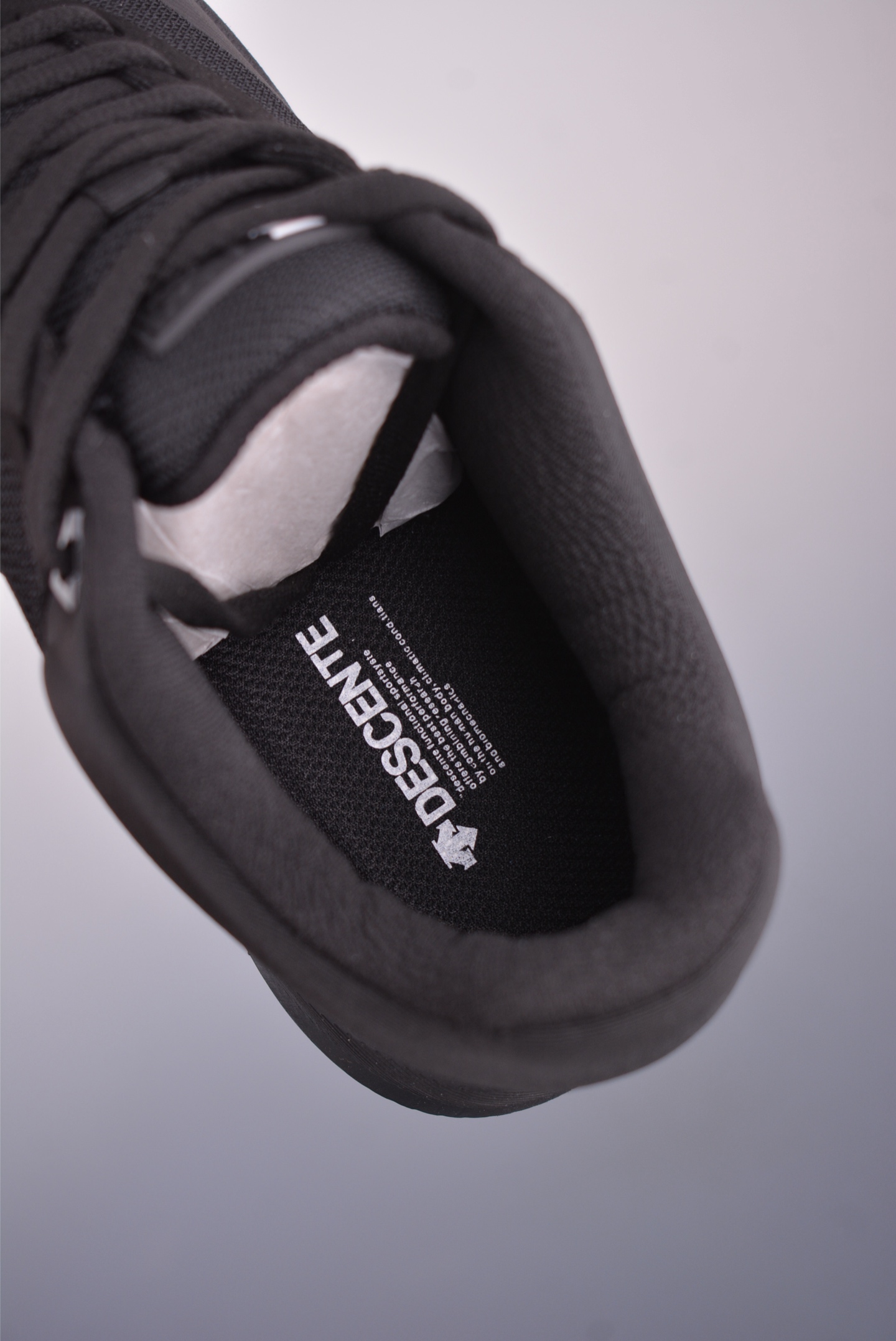 Descente Male Running Shoes Breathable M-l-s