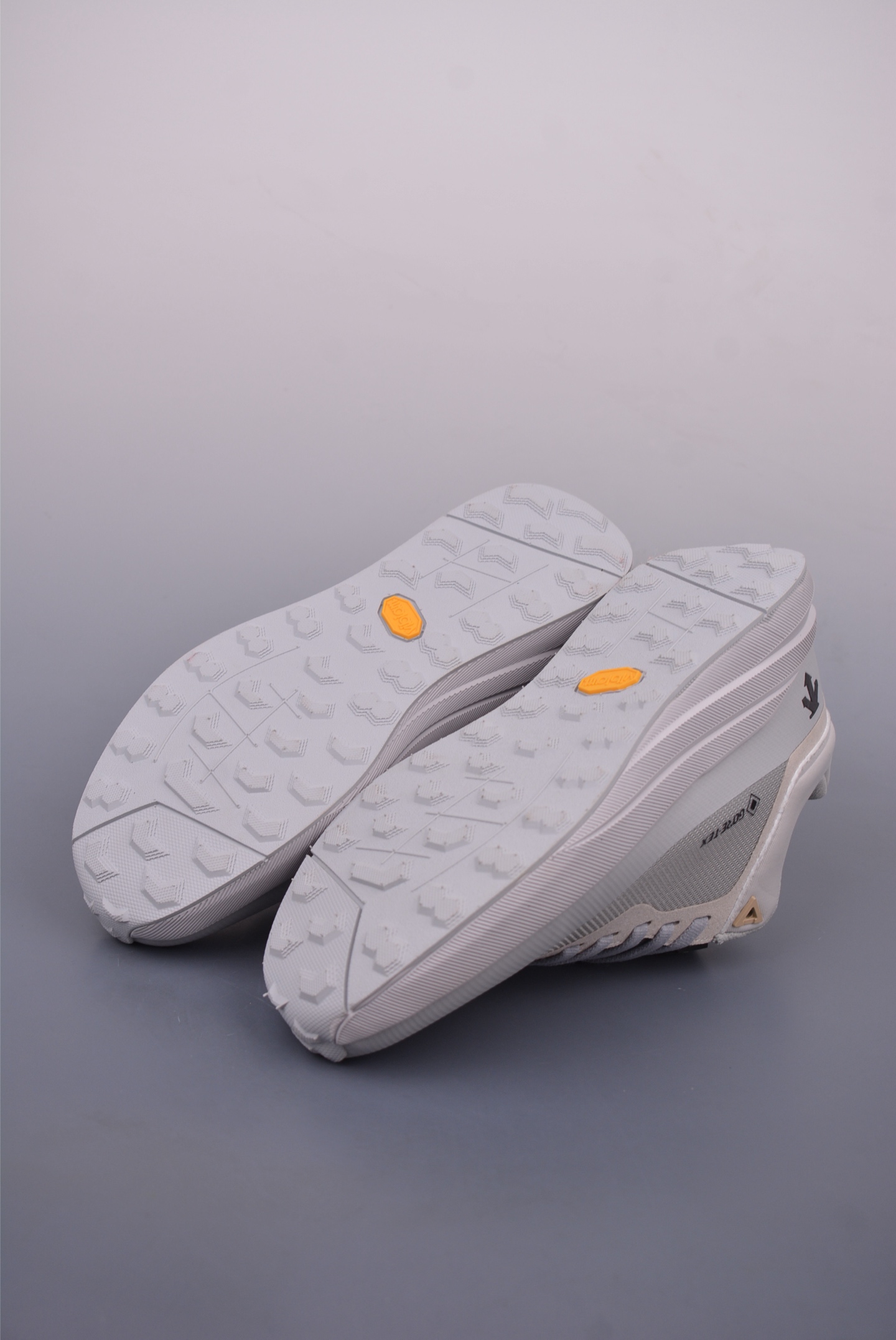 Descente Male Running Shoes Breathable M-l-s