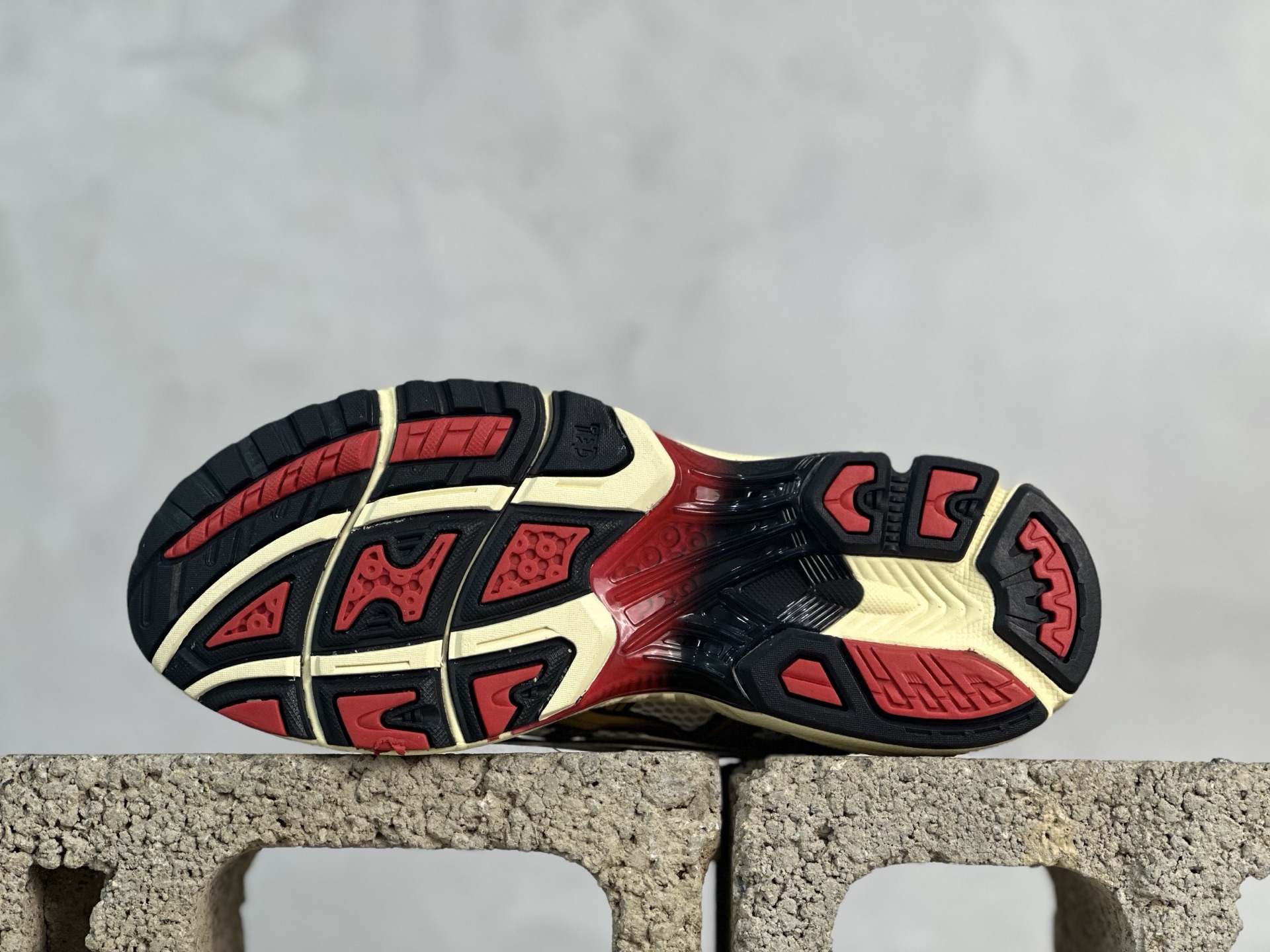 Asics Running Shoes Breathable L-s