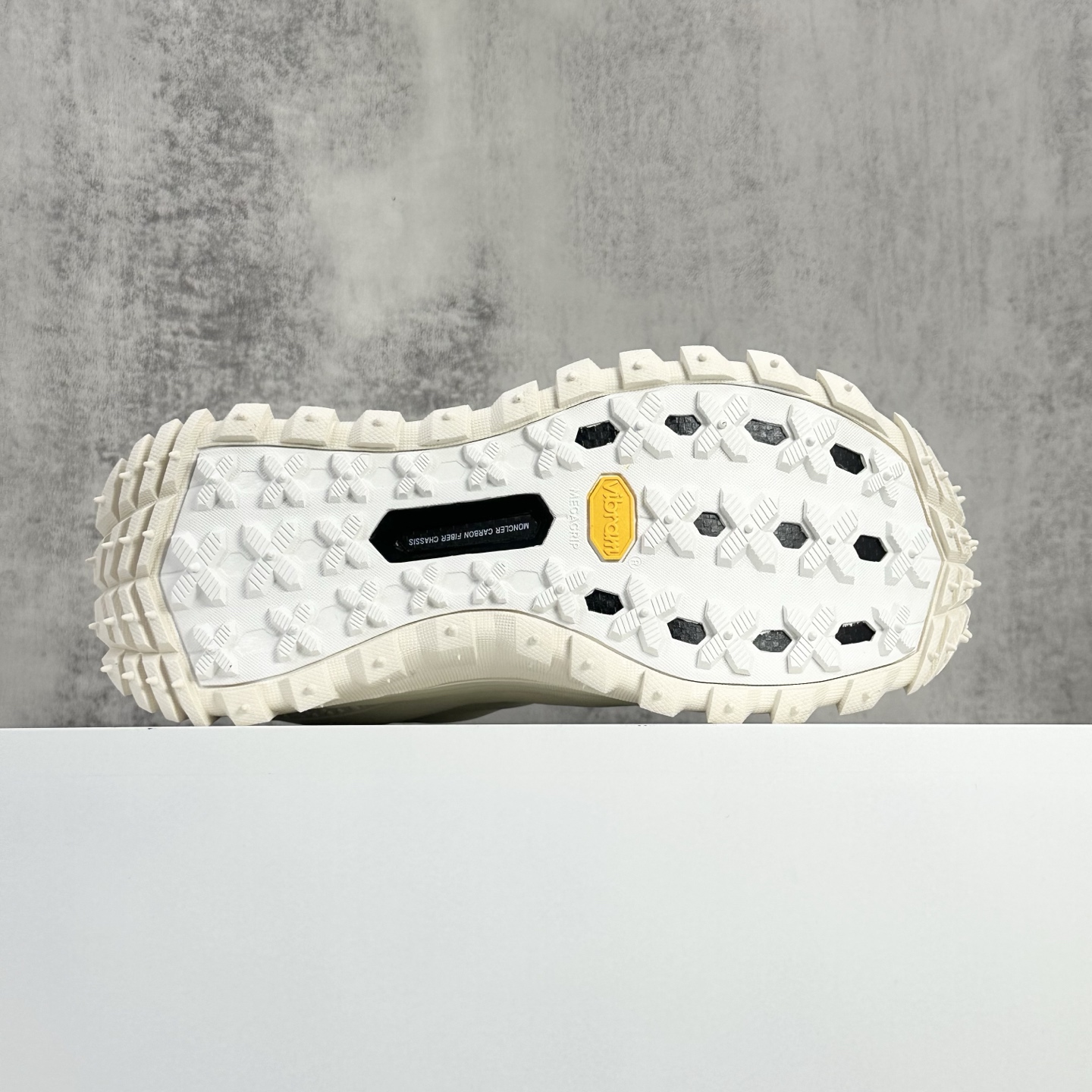 Burberry Moncler Sneakers Shock Absorbing M-l