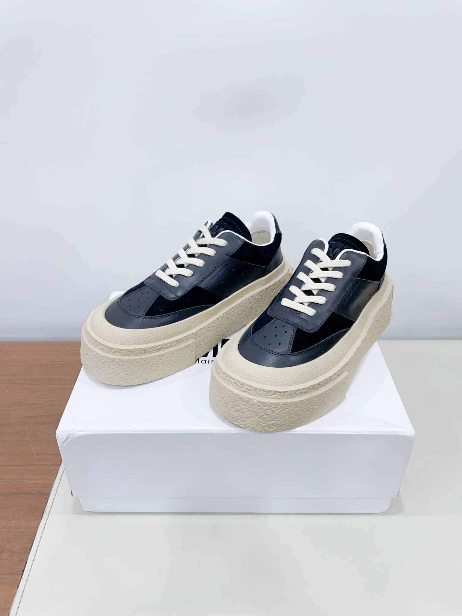 Male Basic Shoes M-l-s