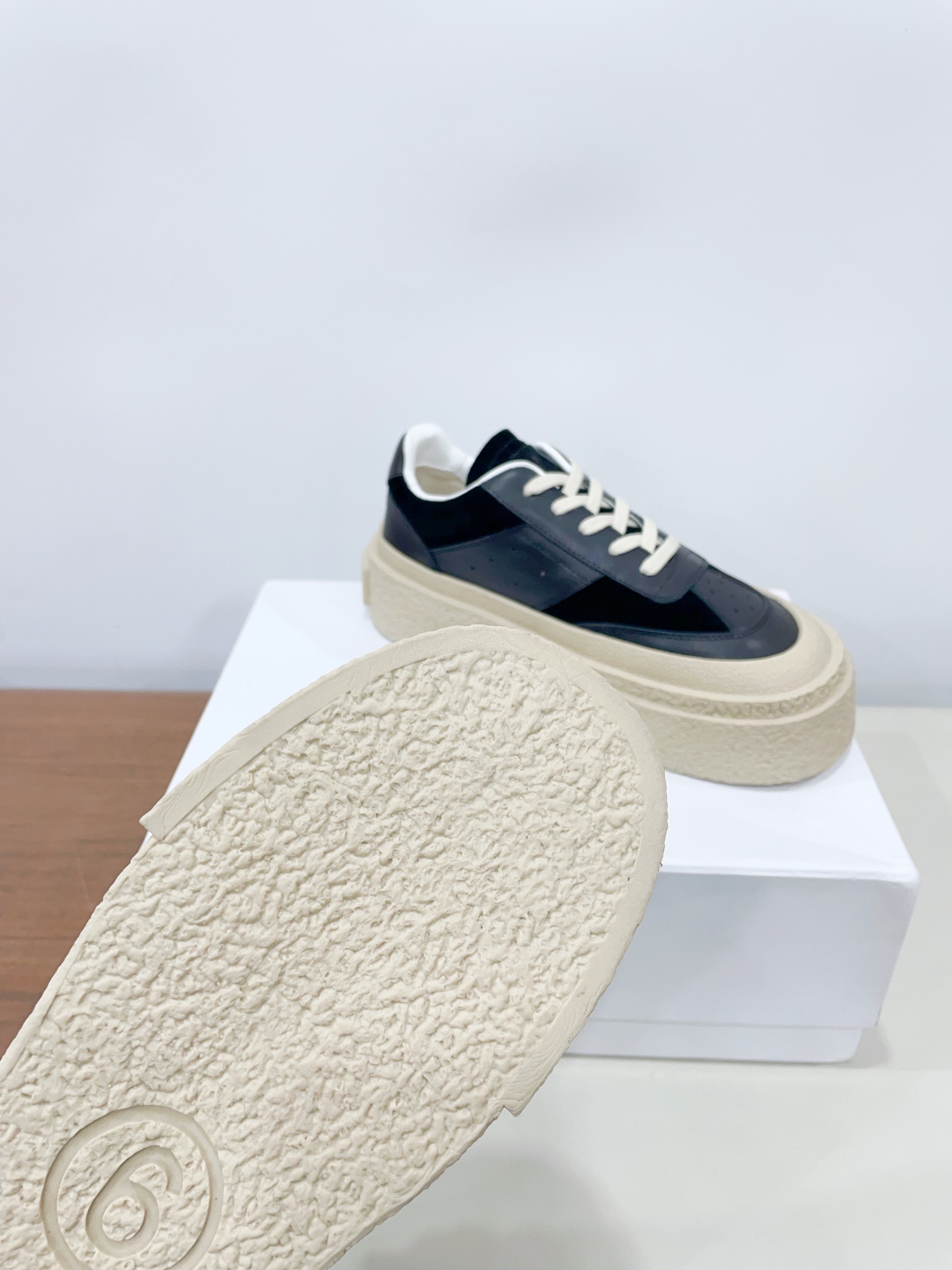 Male Basic Shoes M-l-s