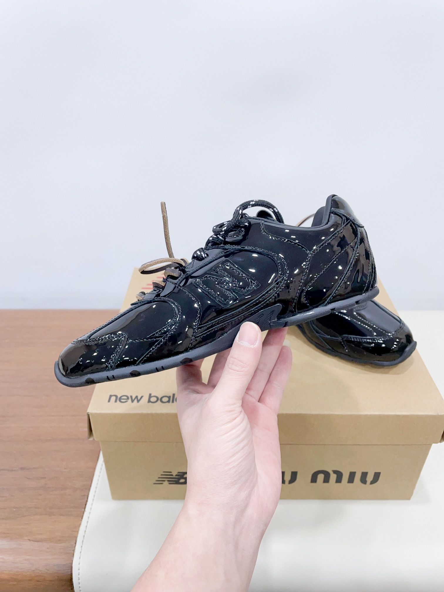 New Balance Male Sneakers M-l