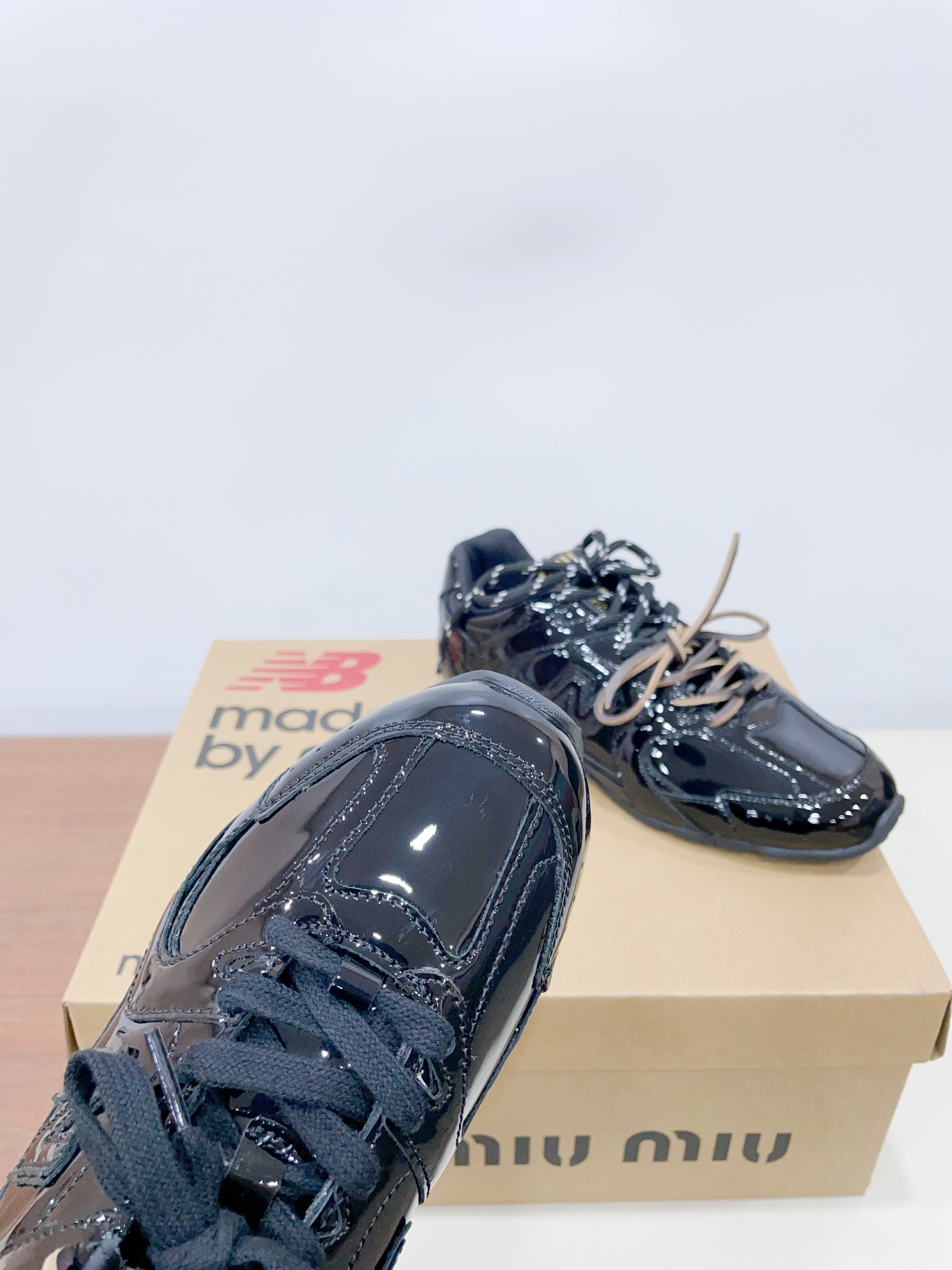 New Balance Male Sneakers M-l