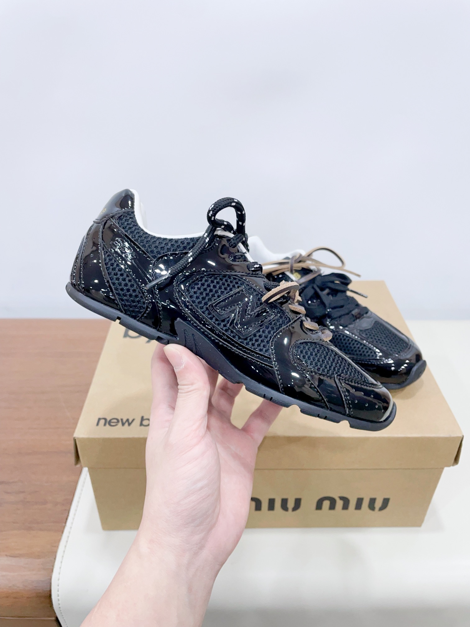 New Balance Male Sneakers M-l