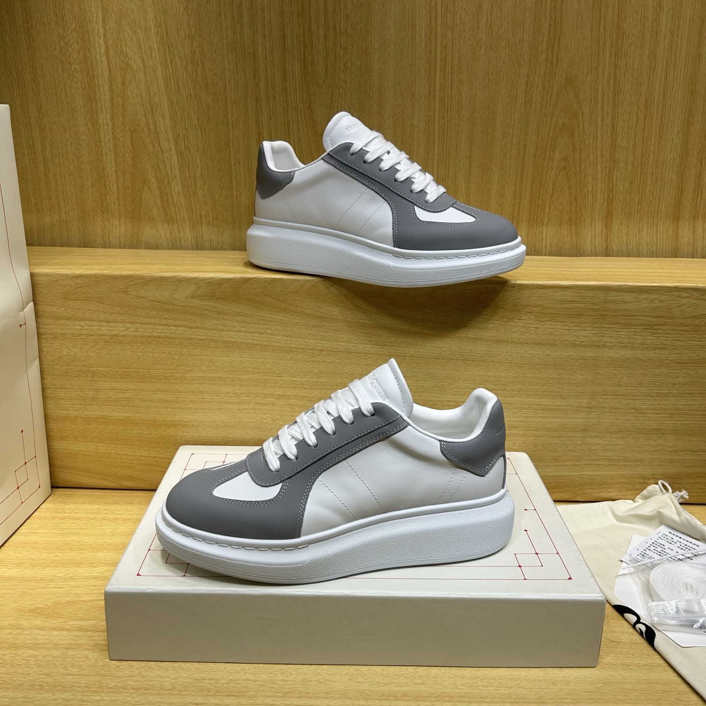 Alexander Mcqueen Male Sneakers M-l-s