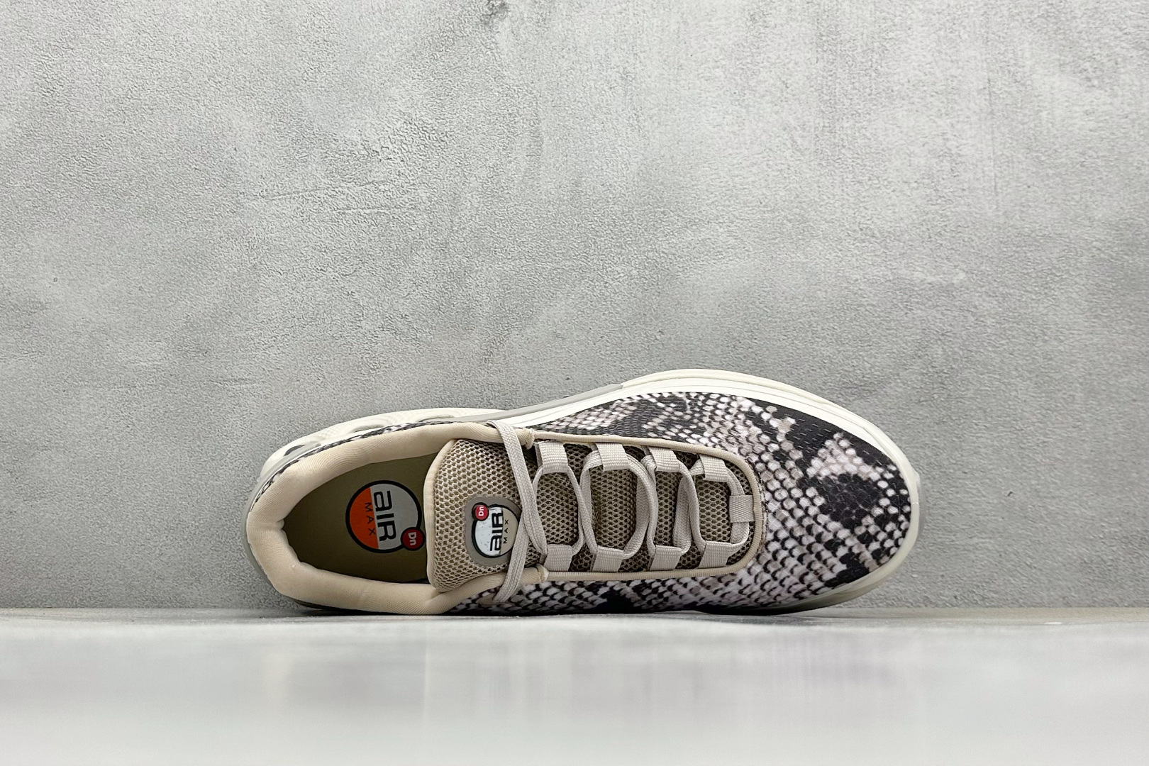 Nike Sneakers Mesh Shock Absorbing M-l