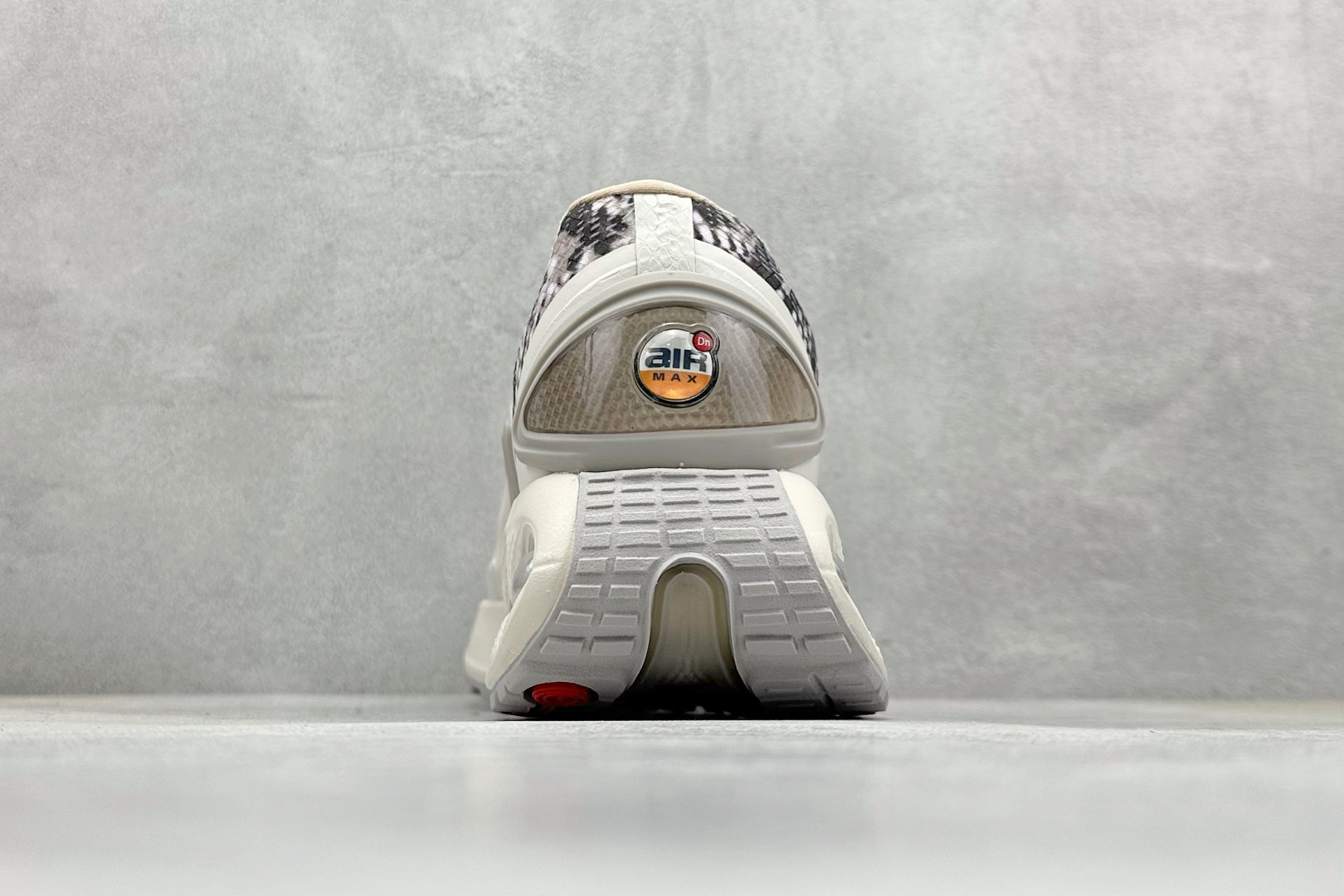 Nike Sneakers Mesh Shock Absorbing M-l