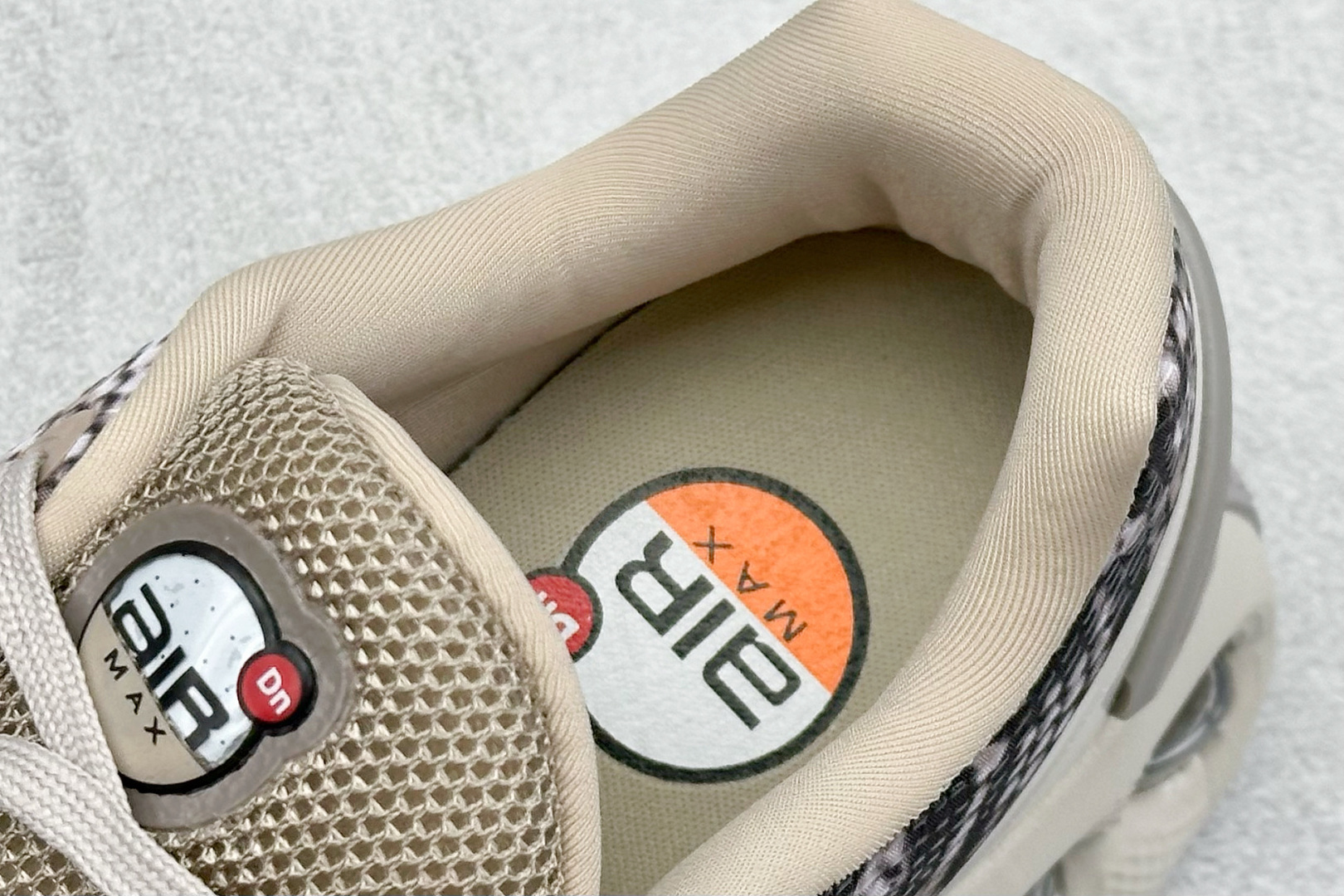 Nike Sneakers Mesh Shock Absorbing M-l