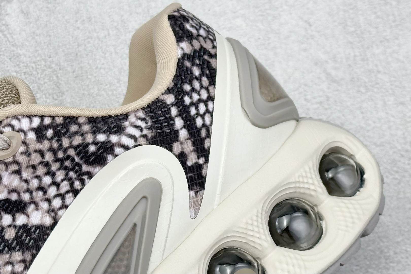 Nike Sneakers Mesh Shock Absorbing M-l