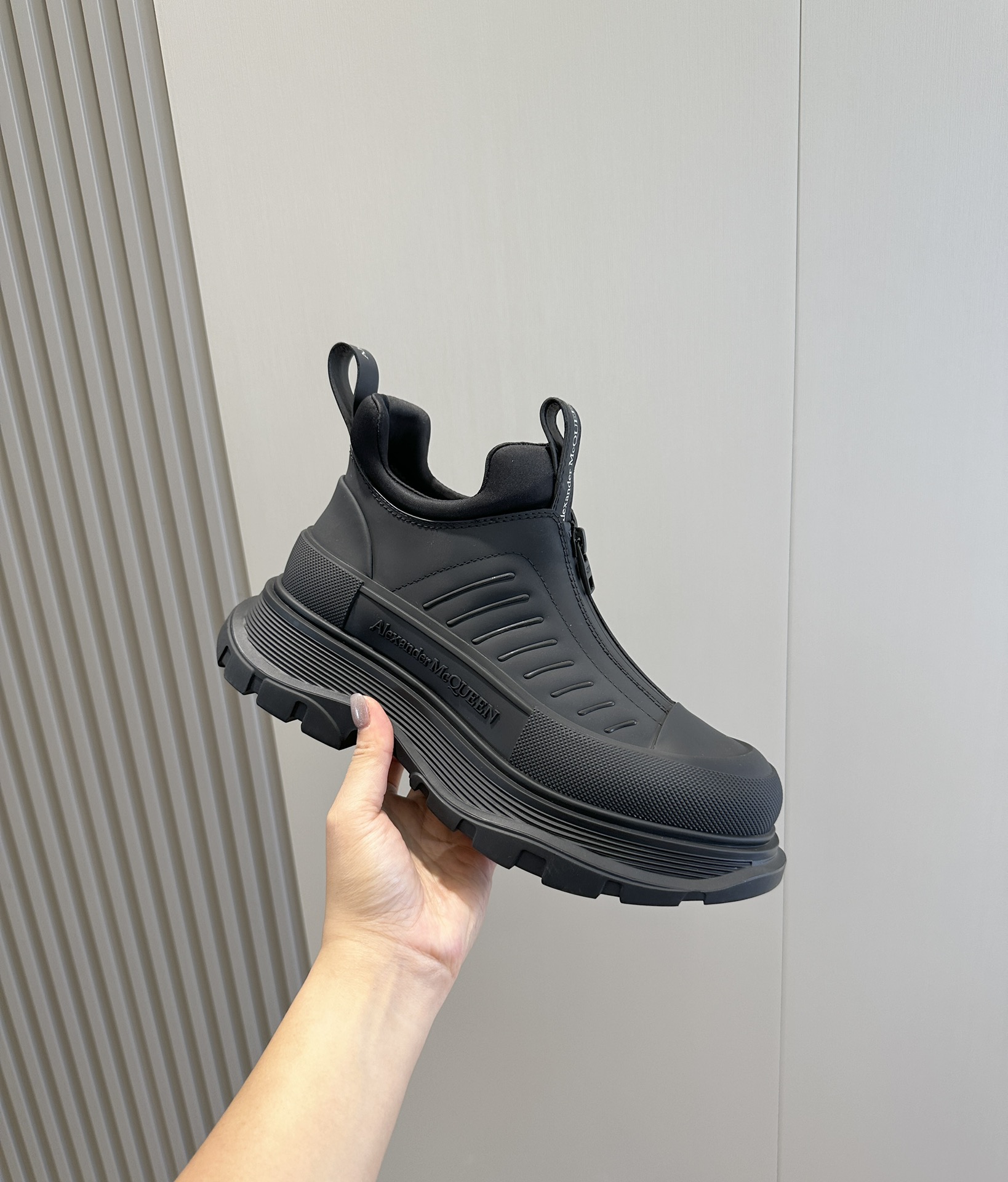 Adidas Alexander Mcqueen Calvin Klein Male Sneakers M-l-s