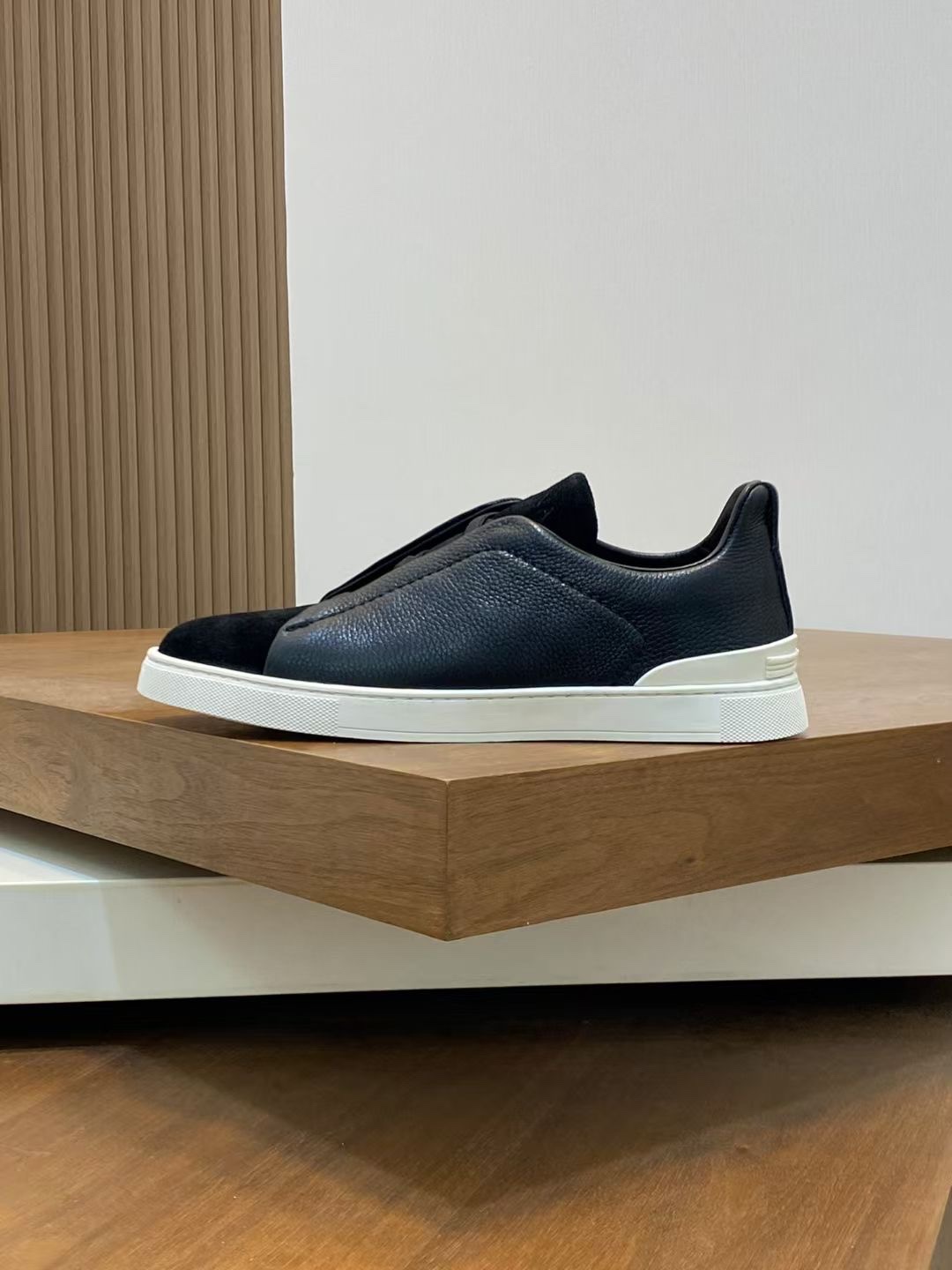 Ermenegildo Zegna Male Leather Shoes Cow Leather Lightweight M-l-s