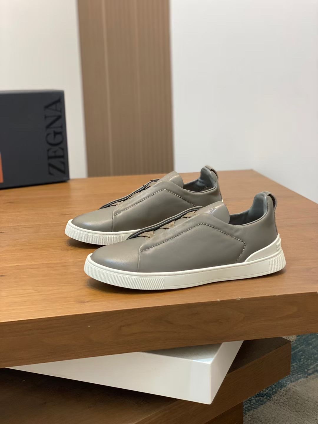 Ermenegildo Zegna Male Leather Shoes Cow Leather Lightweight M-l-s