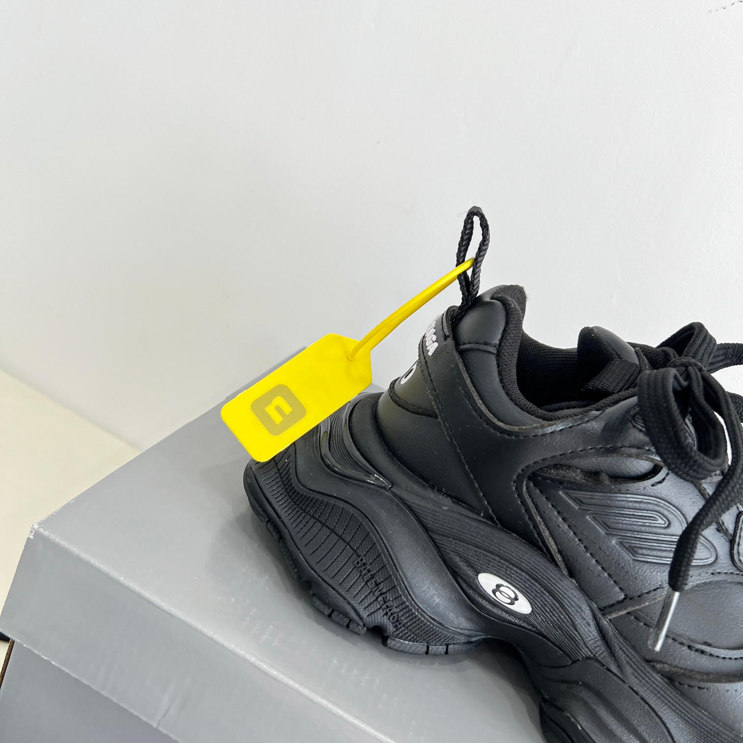 Balenciaga Basic Shoes M-l-s-xl