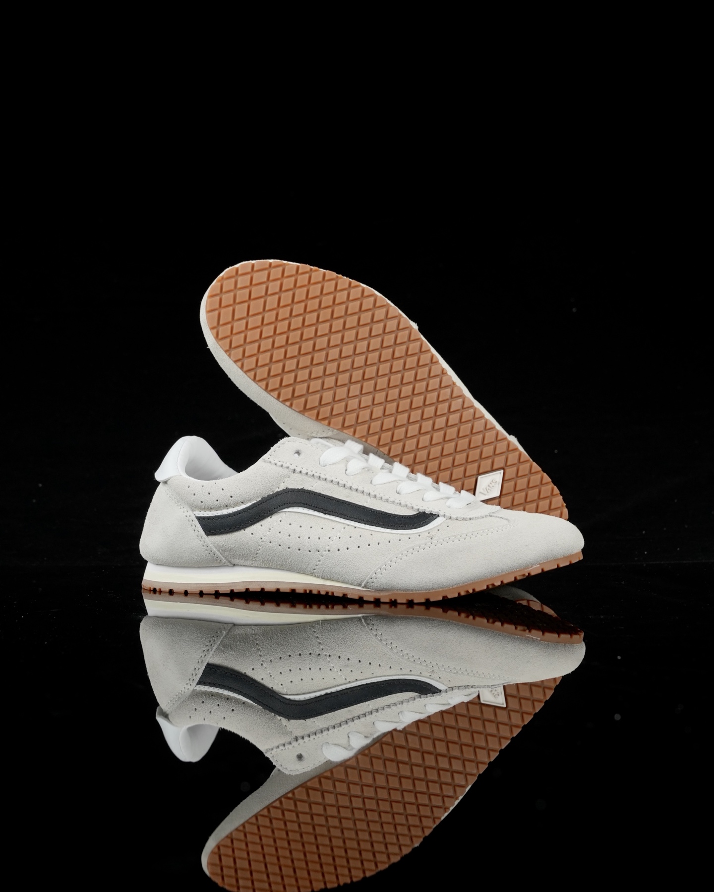 Vans Female Basic Shoes Black L-s