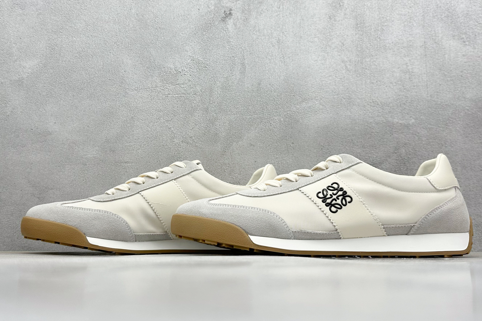 Loewe Sneakers Lightweight L-s