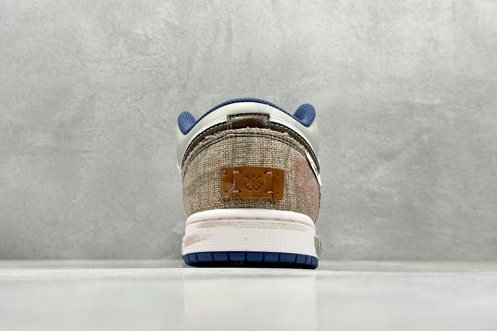 Jordan Nike Basic Shoes L