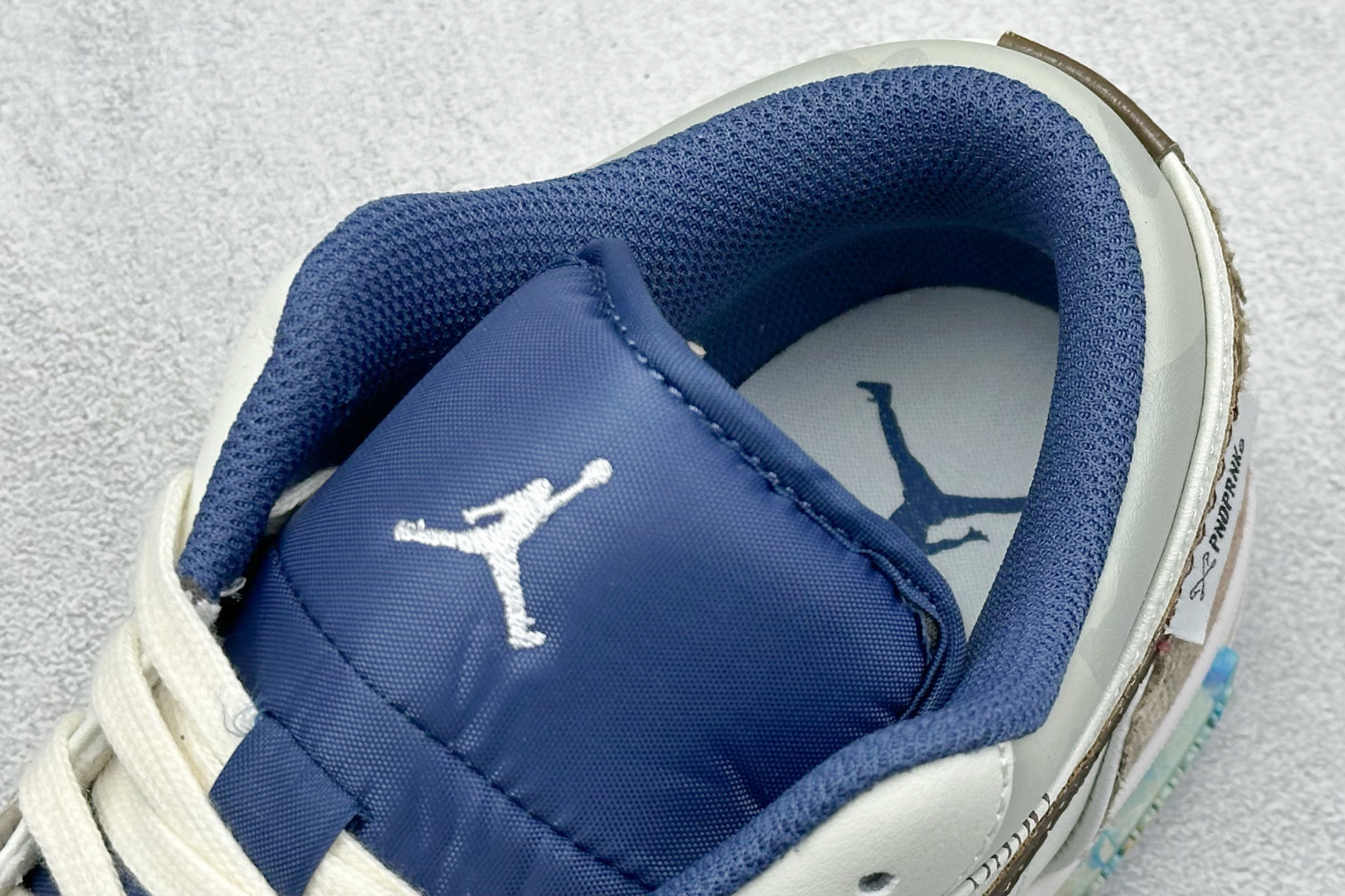 Jordan Nike Basic Shoes L