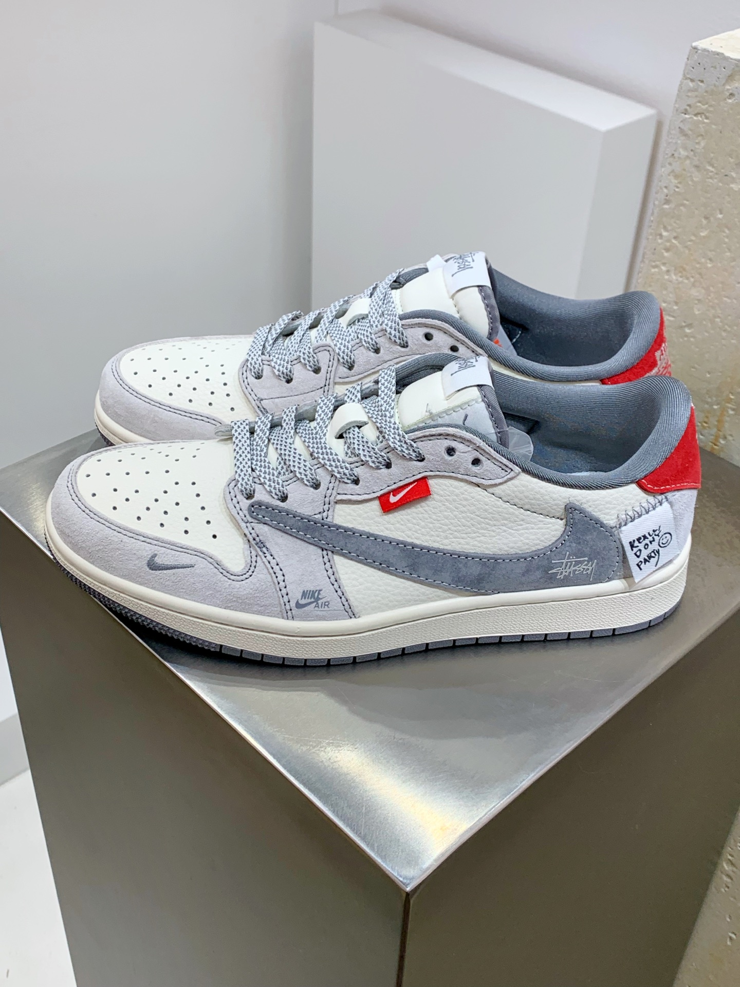 Jordan Nike Basic Shoes L-s