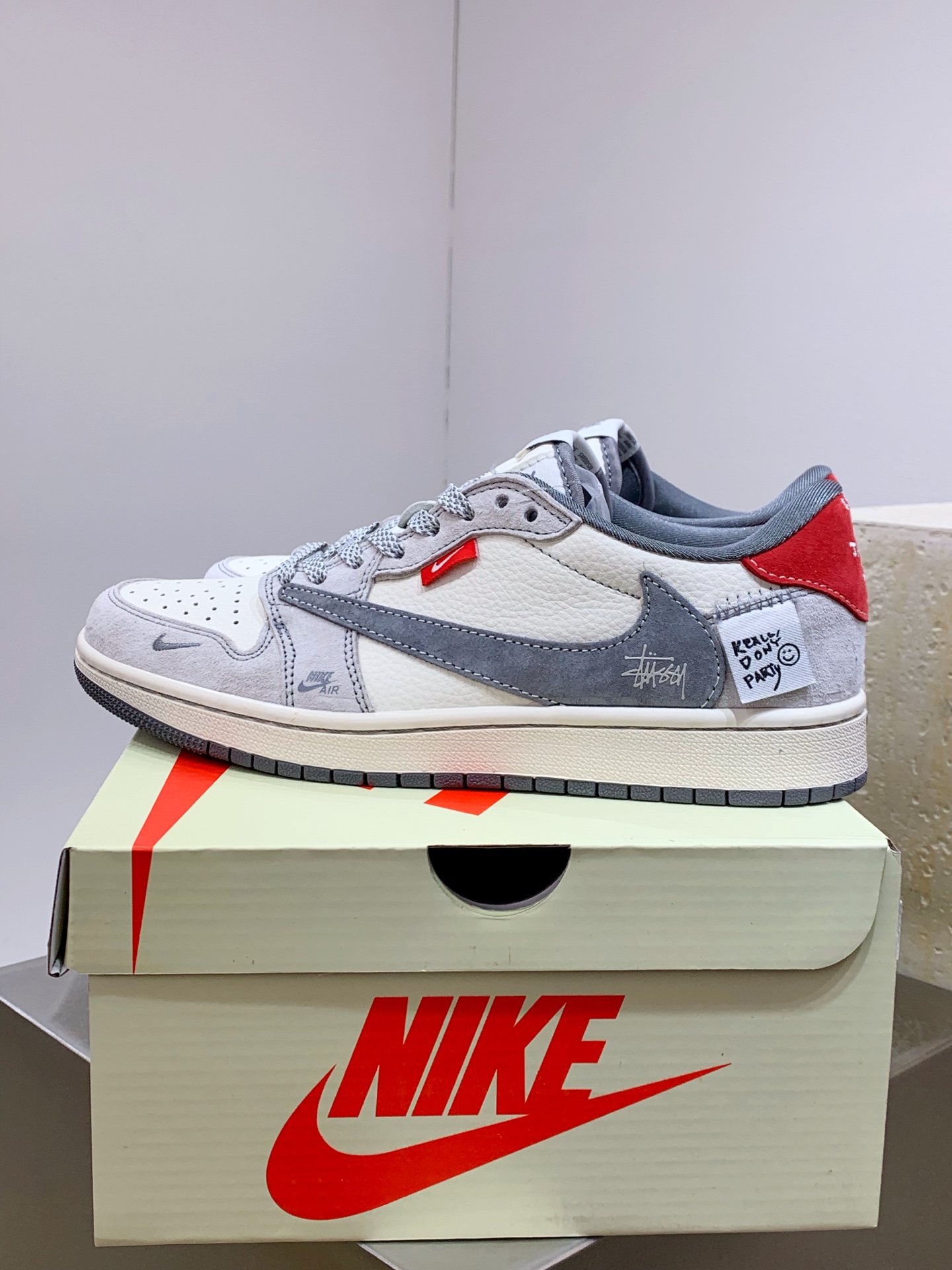 Jordan Nike Basic Shoes L-s