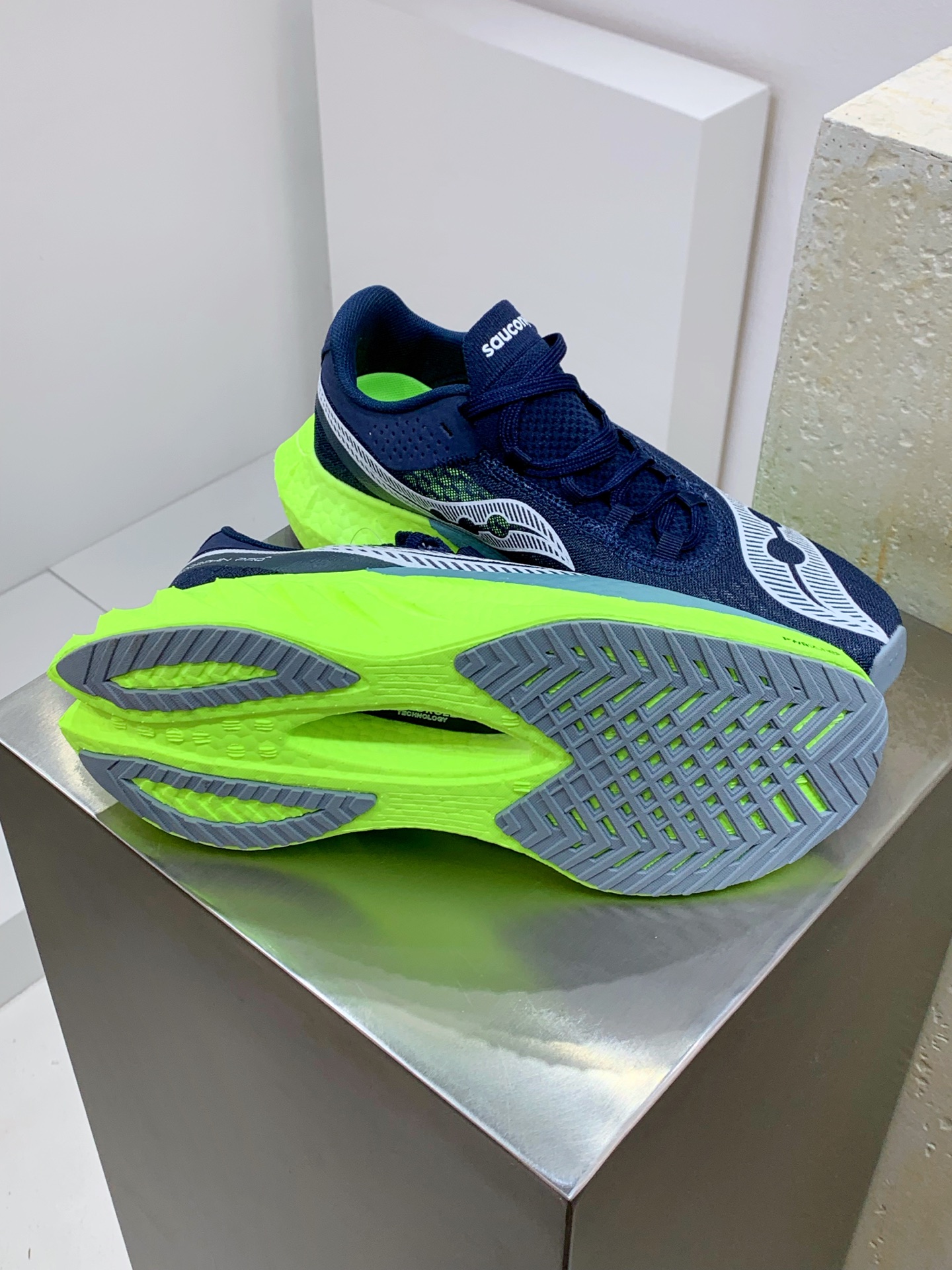 Running Shoes Breathable S