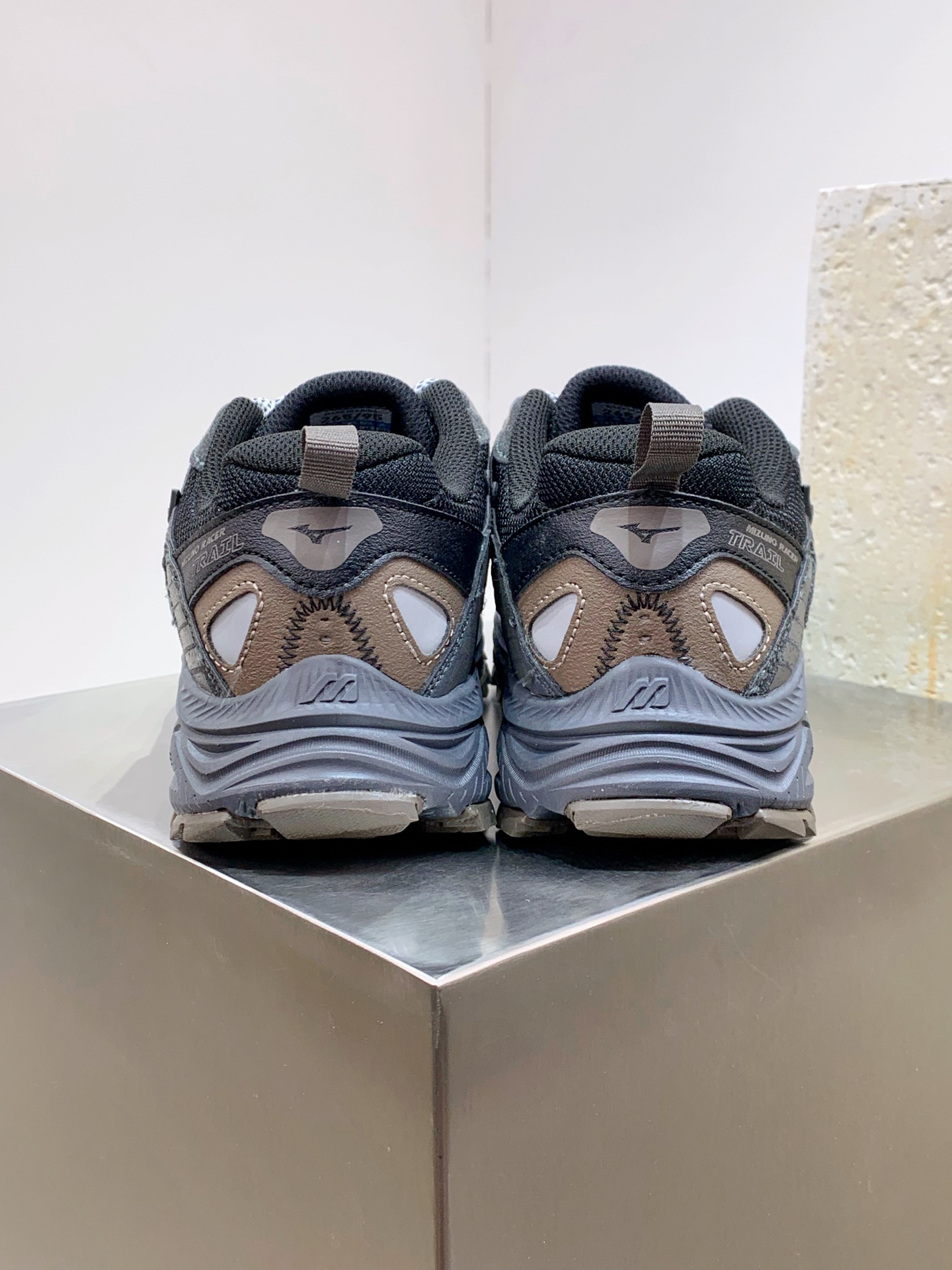 Male Running Shoes Shock Absorbing M-l-s