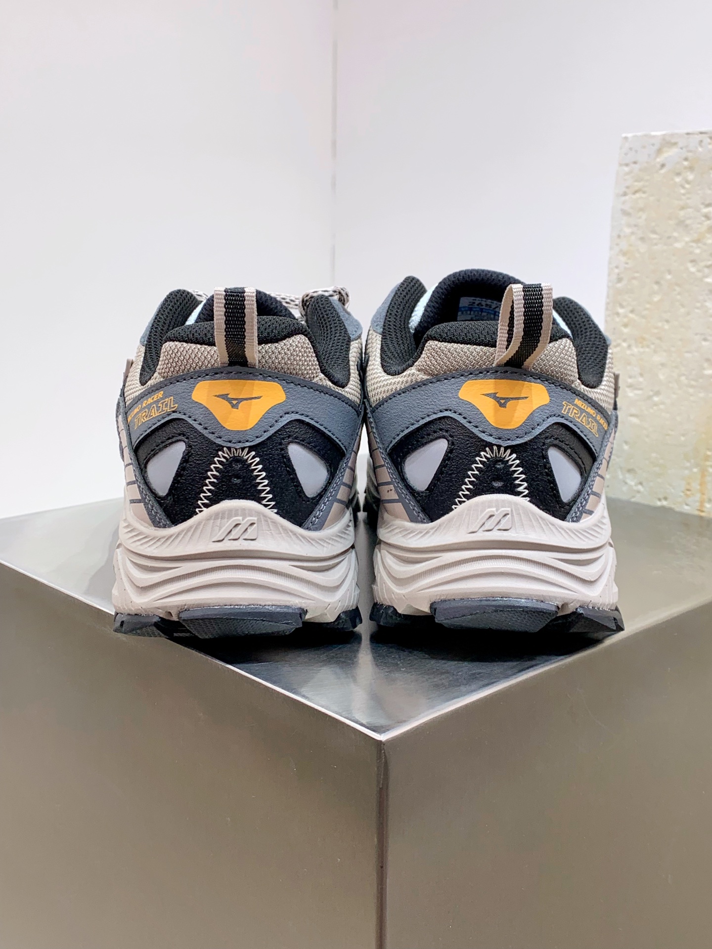 Male Running Shoes Shock Absorbing M-l-s