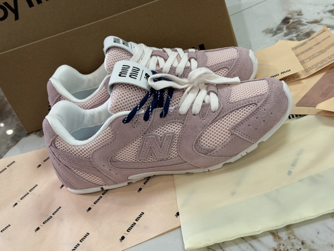 Miu Miu New Balance Male Sandals M-l-s