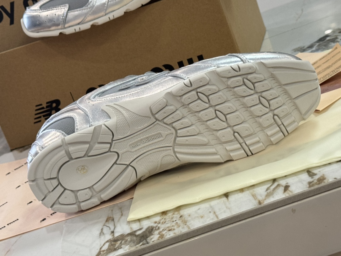 Miu Miu New Balance Male Sandals M-l-s