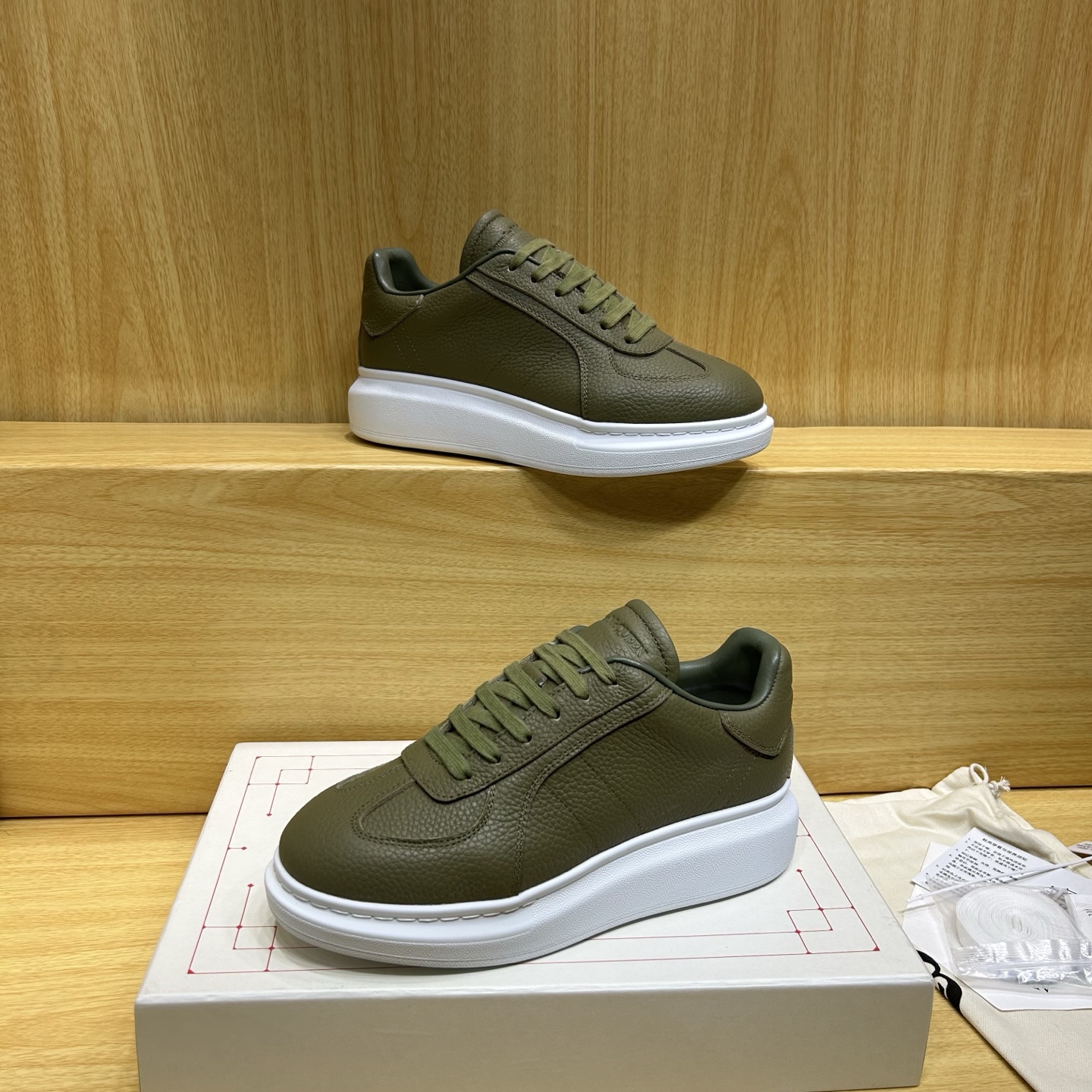 Alexander Mcqueen Male Sneakers M-l-s