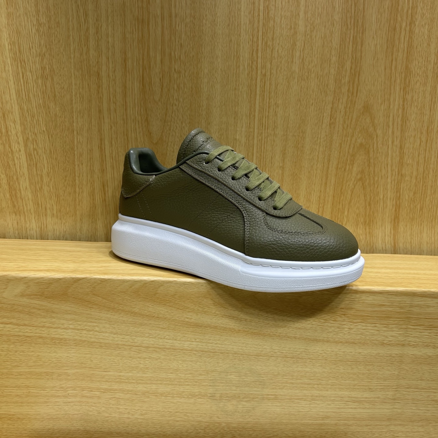 Alexander Mcqueen Male Sneakers M-l-s