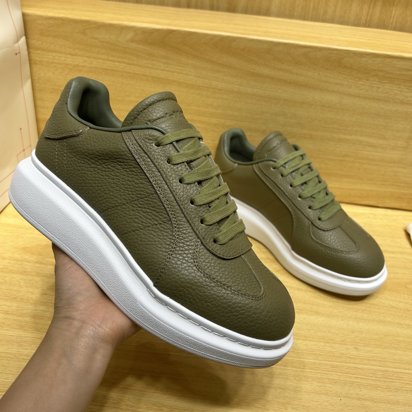 Alexander Mcqueen Male Sneakers M-l-s