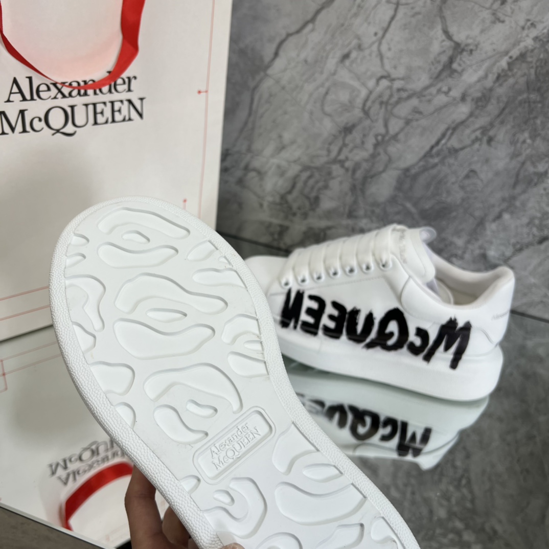 Alexander Mcqueen Male Basic Shoes White M-l-s