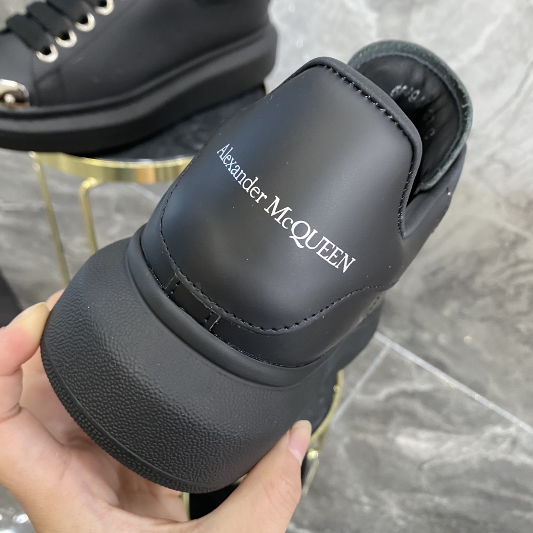 Alexander Mcqueen Male Basic Shoes White M-l-s