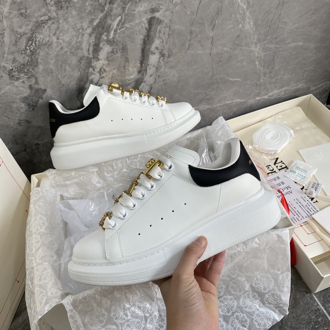 Alexander Mcqueen Male Basic Shoes White M-l-s