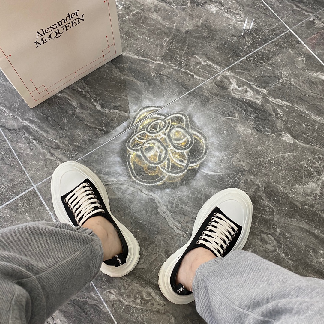 Alexander Mcqueen Male Canvas Shoes Canvas White M-l-s