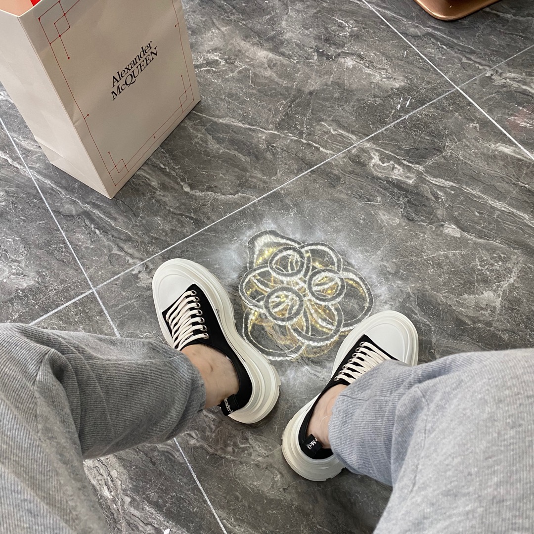 Alexander Mcqueen Male Canvas Shoes Canvas White M-l-s