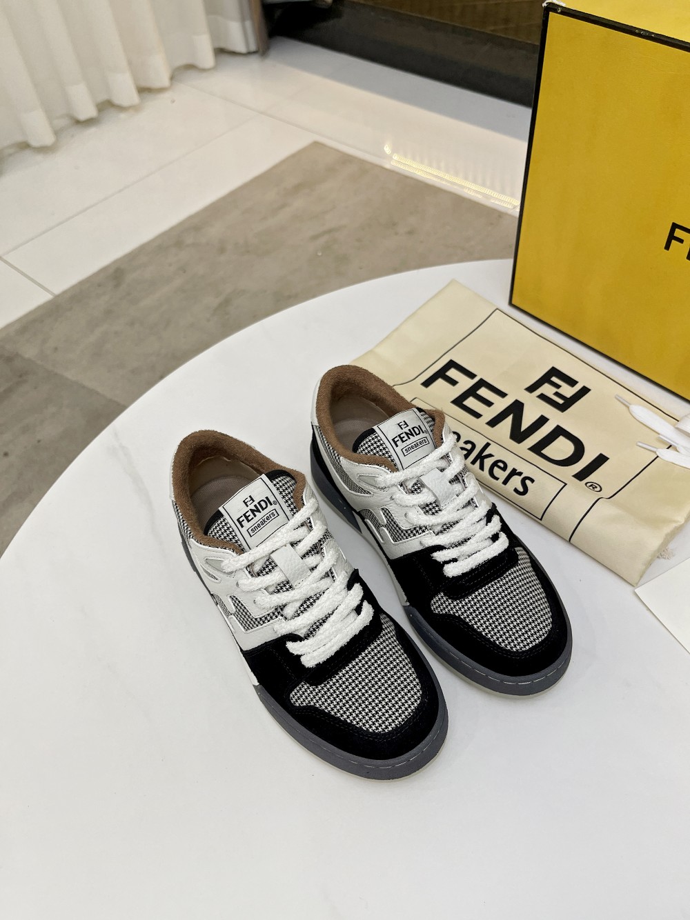 Fendi Louis Vuitton Male Sneakers Mesh Breathable M-s