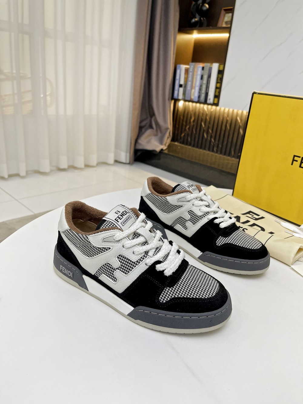 Fendi Louis Vuitton Male Sneakers Mesh Breathable M-s