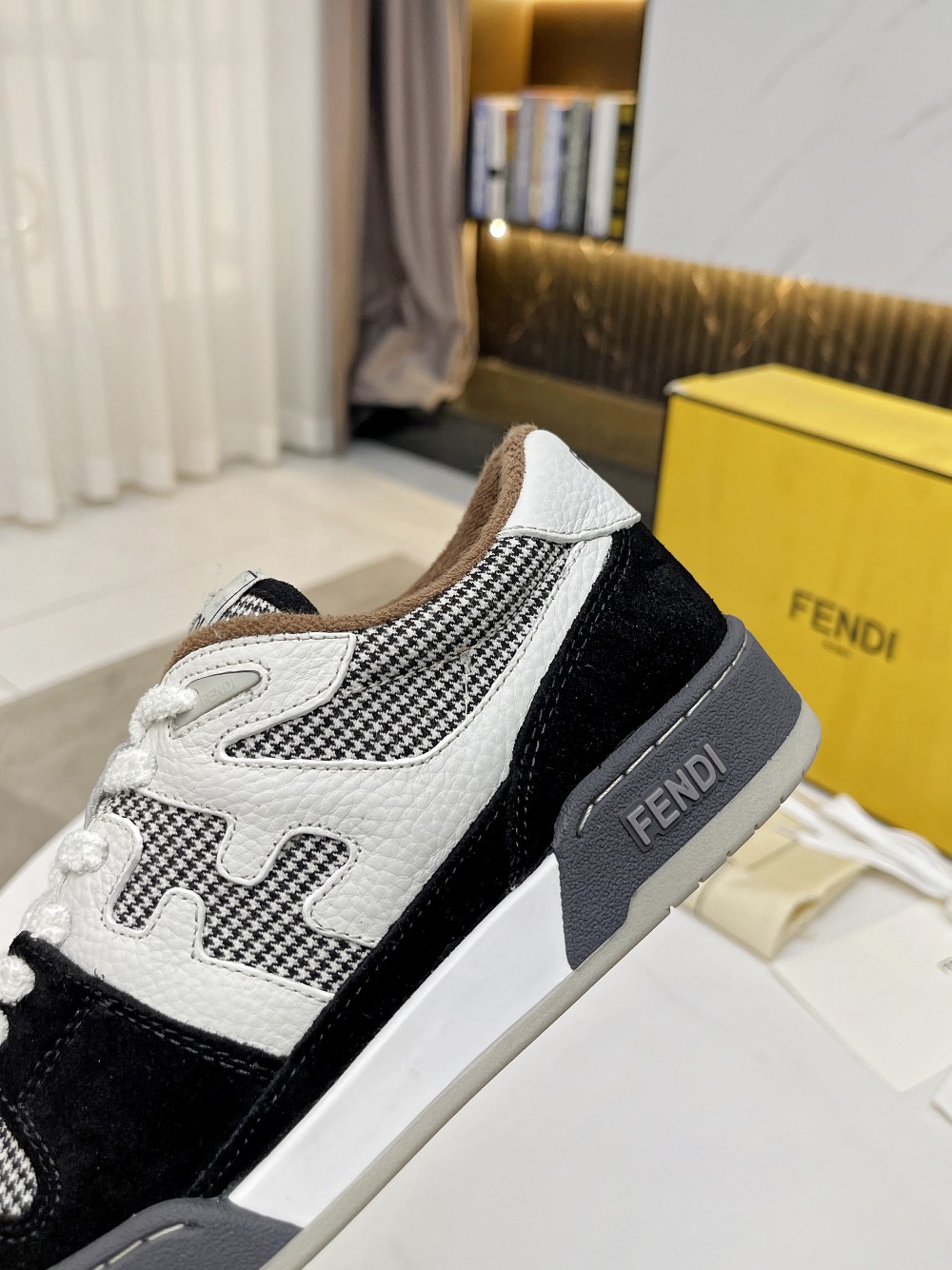 Fendi Louis Vuitton Male Sneakers Mesh Breathable M-s