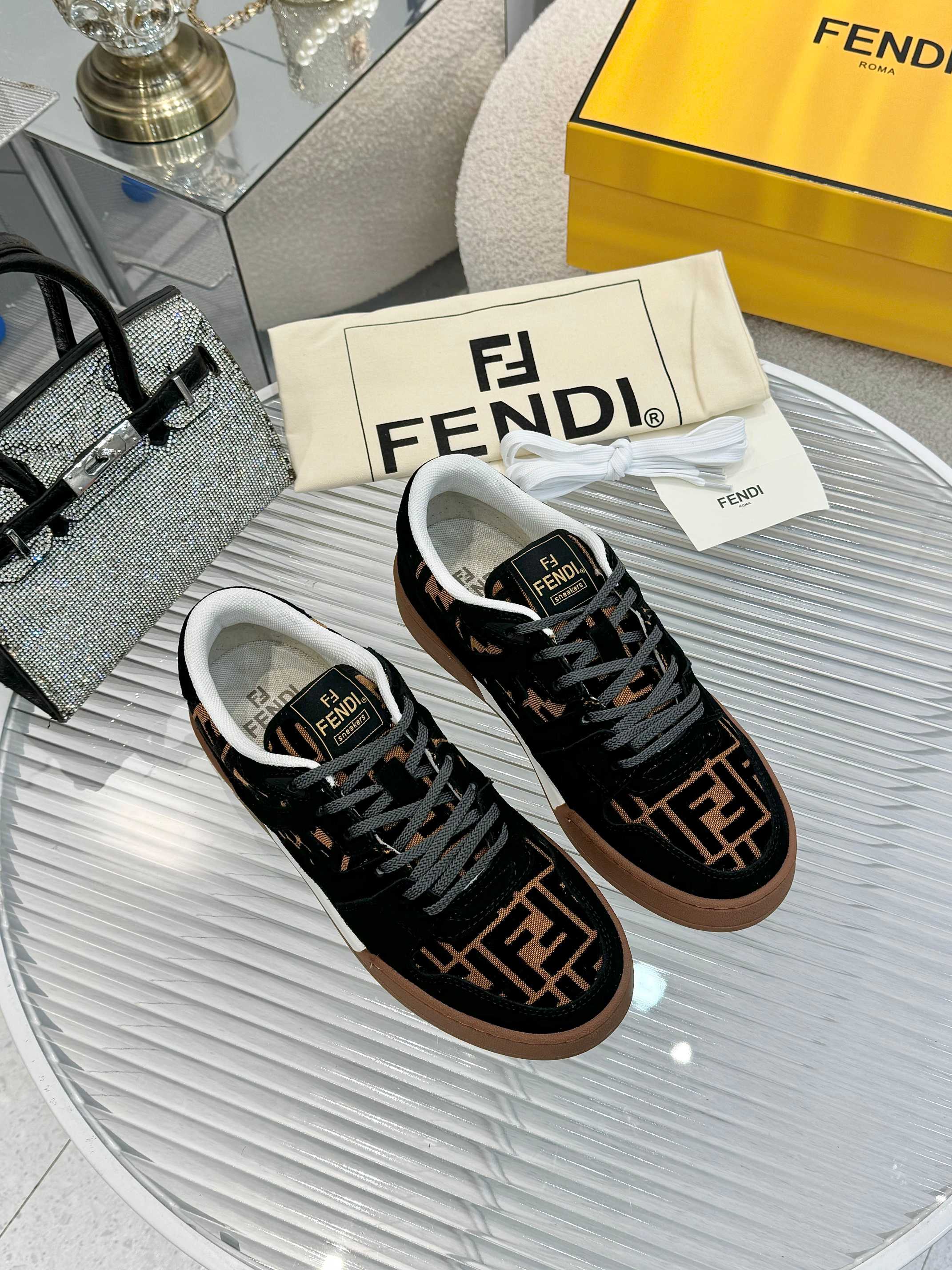 Fendi Louis Vuitton Male Sneakers Mesh Breathable M-s