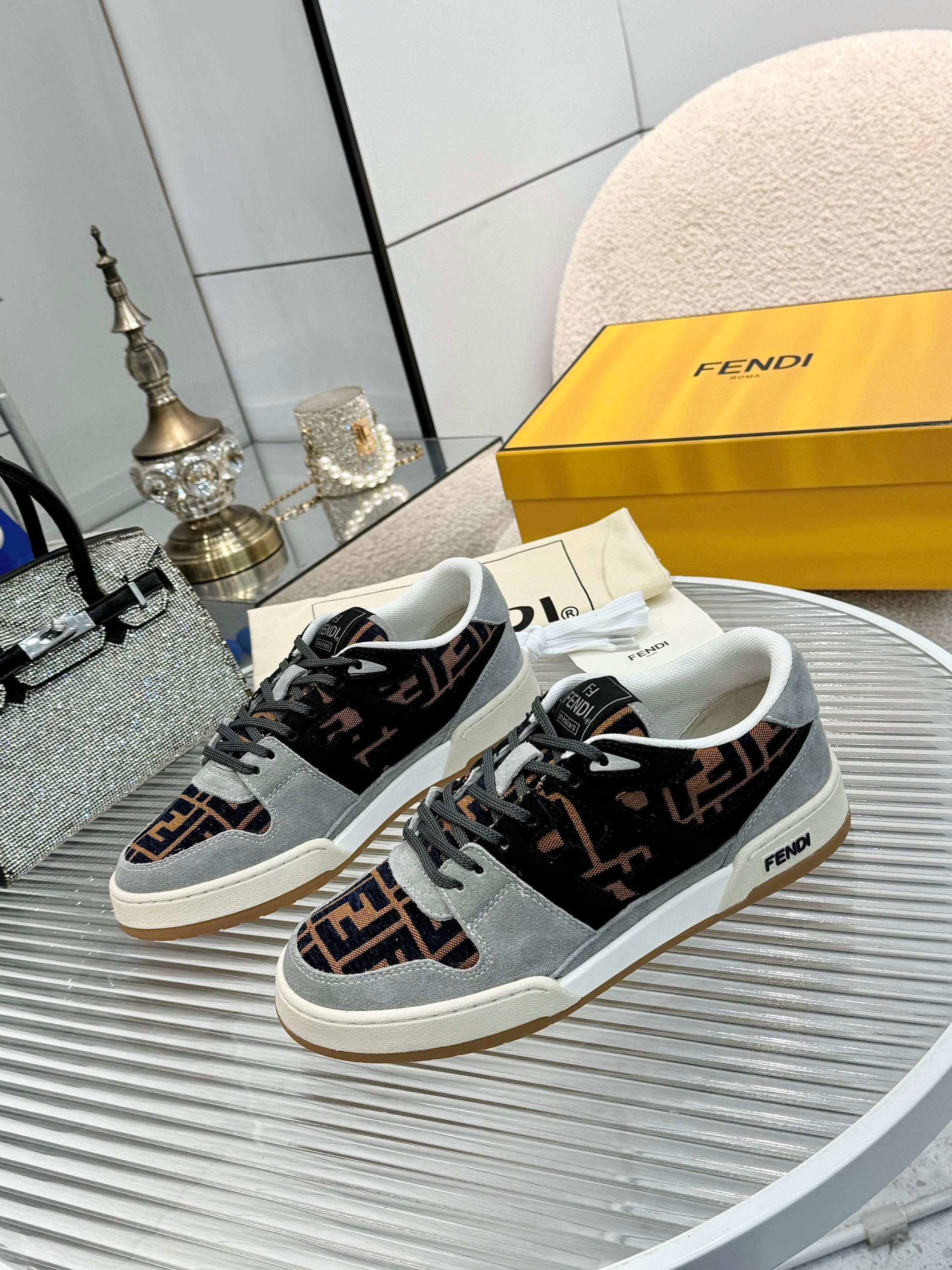 Fendi Louis Vuitton Male Sneakers Mesh Breathable M-s