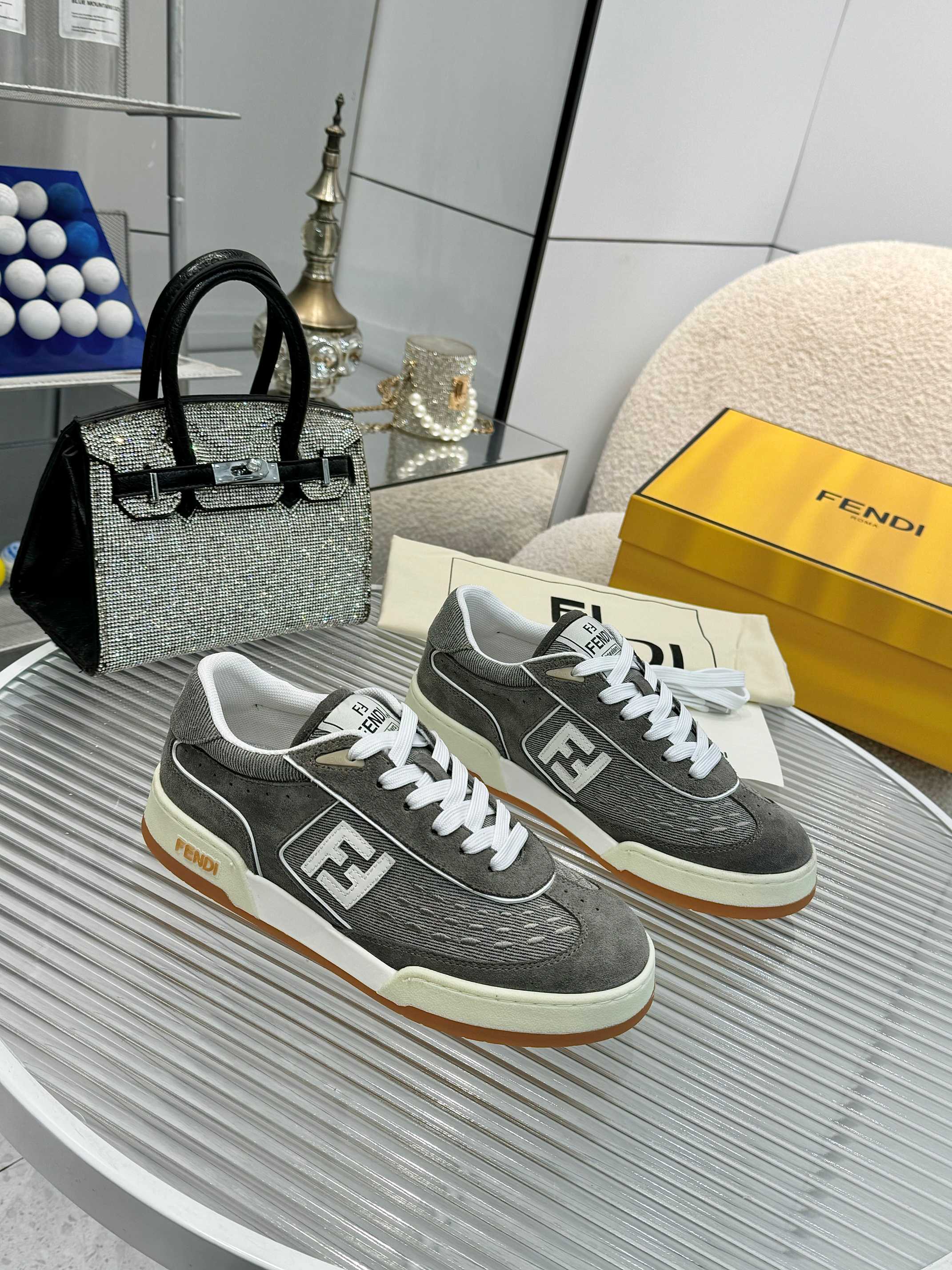 Fendi Louis Vuitton Male Sneakers Mesh Breathable M-s