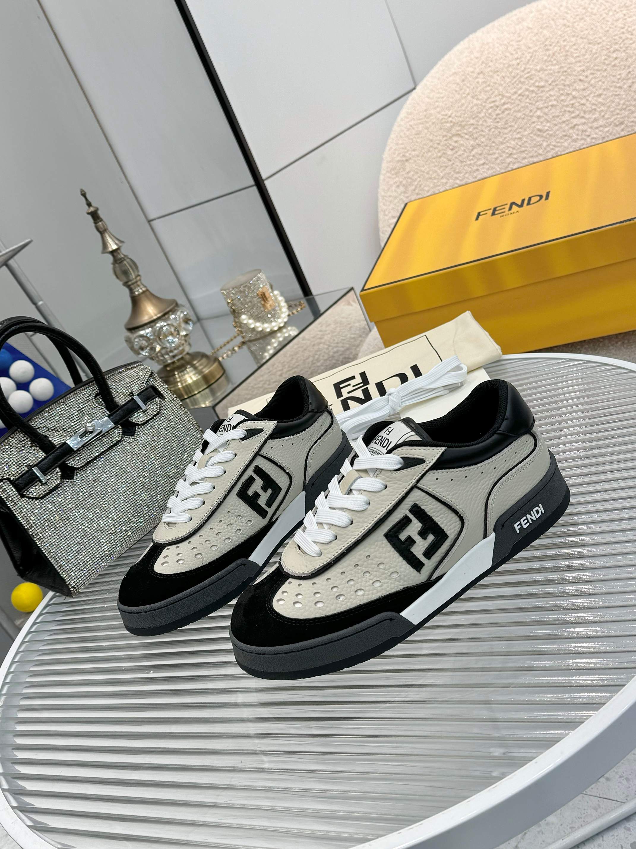 Fendi Louis Vuitton Male Sneakers Mesh Breathable M-s