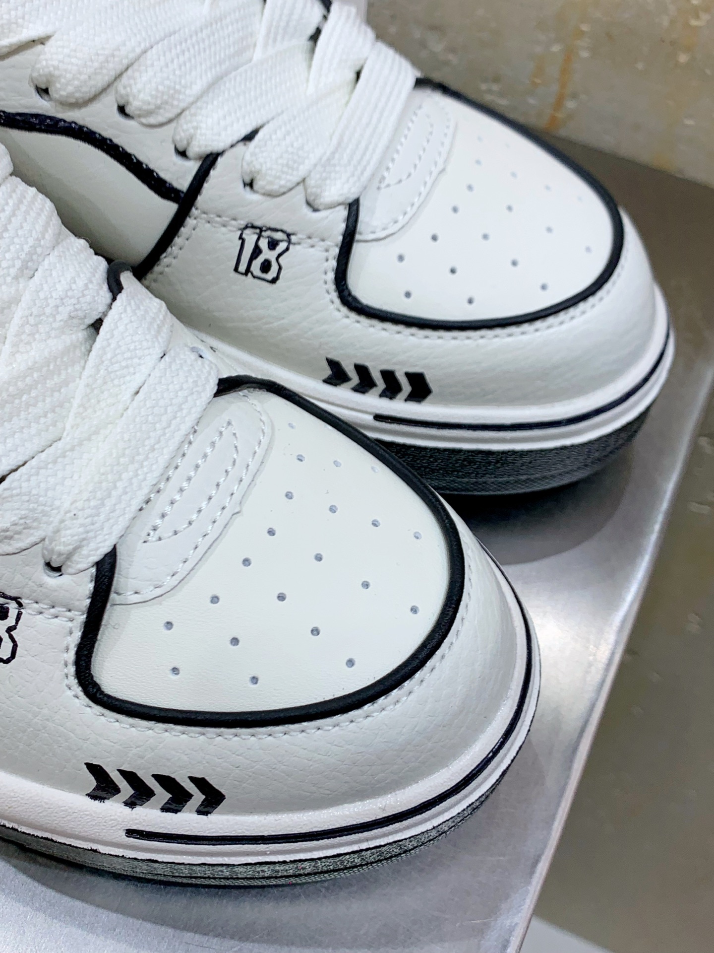 Nike Running Shoes M-l-s