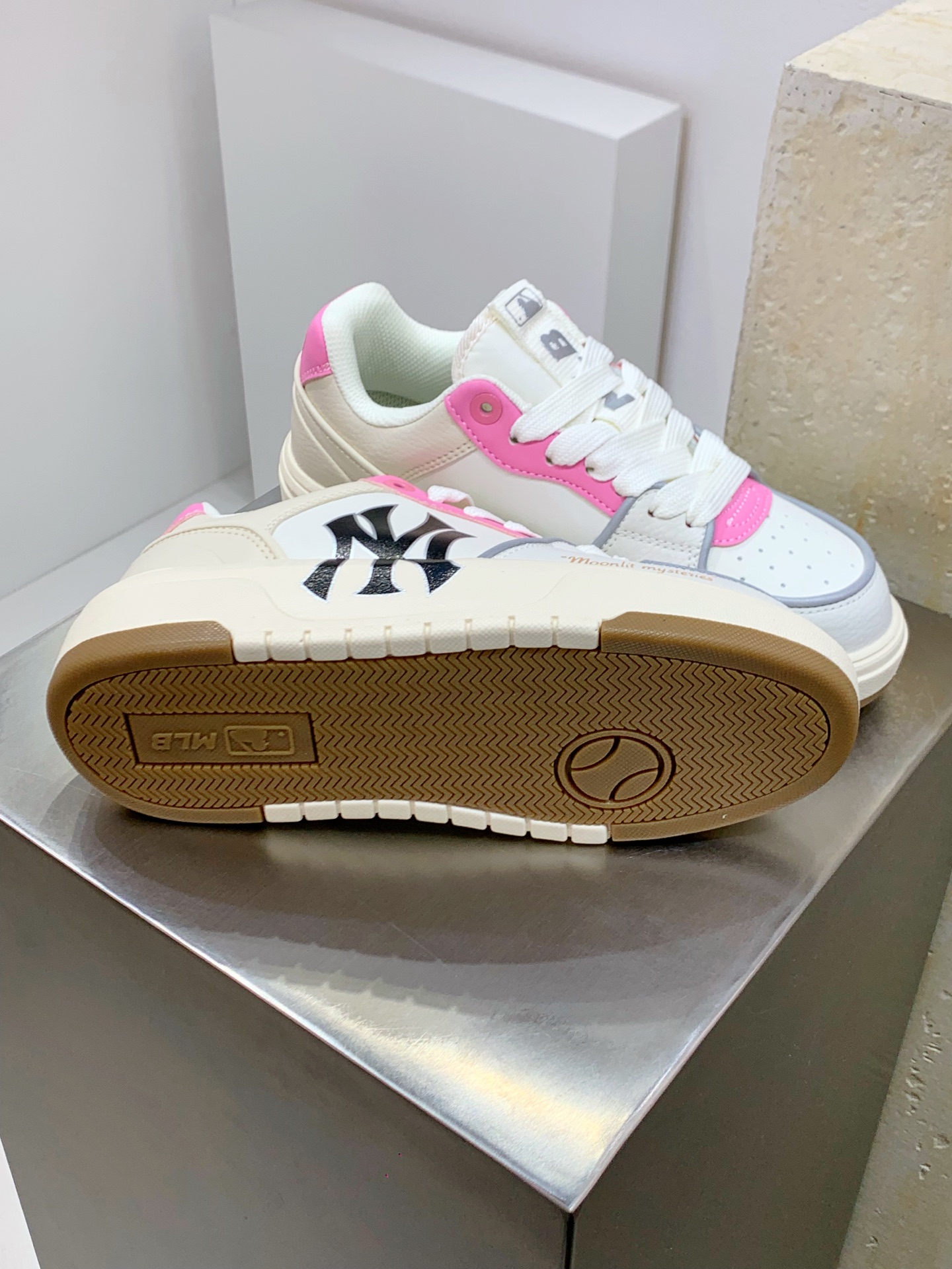 Nike Running Shoes M-l-s